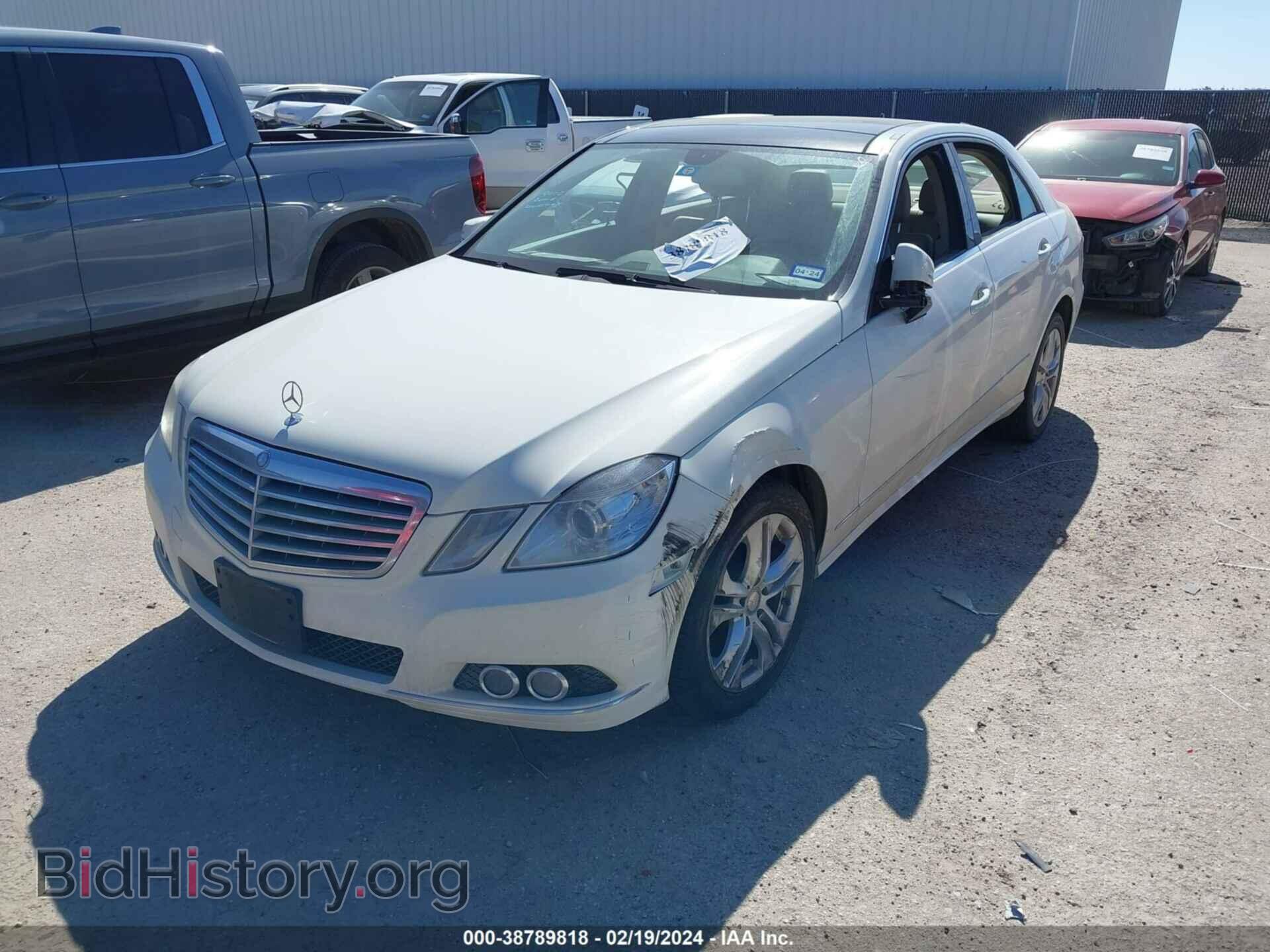 2011 MERCEDES-BENZ E 350 - VIN: WDDHF5GB7BA269055 - Фото 2