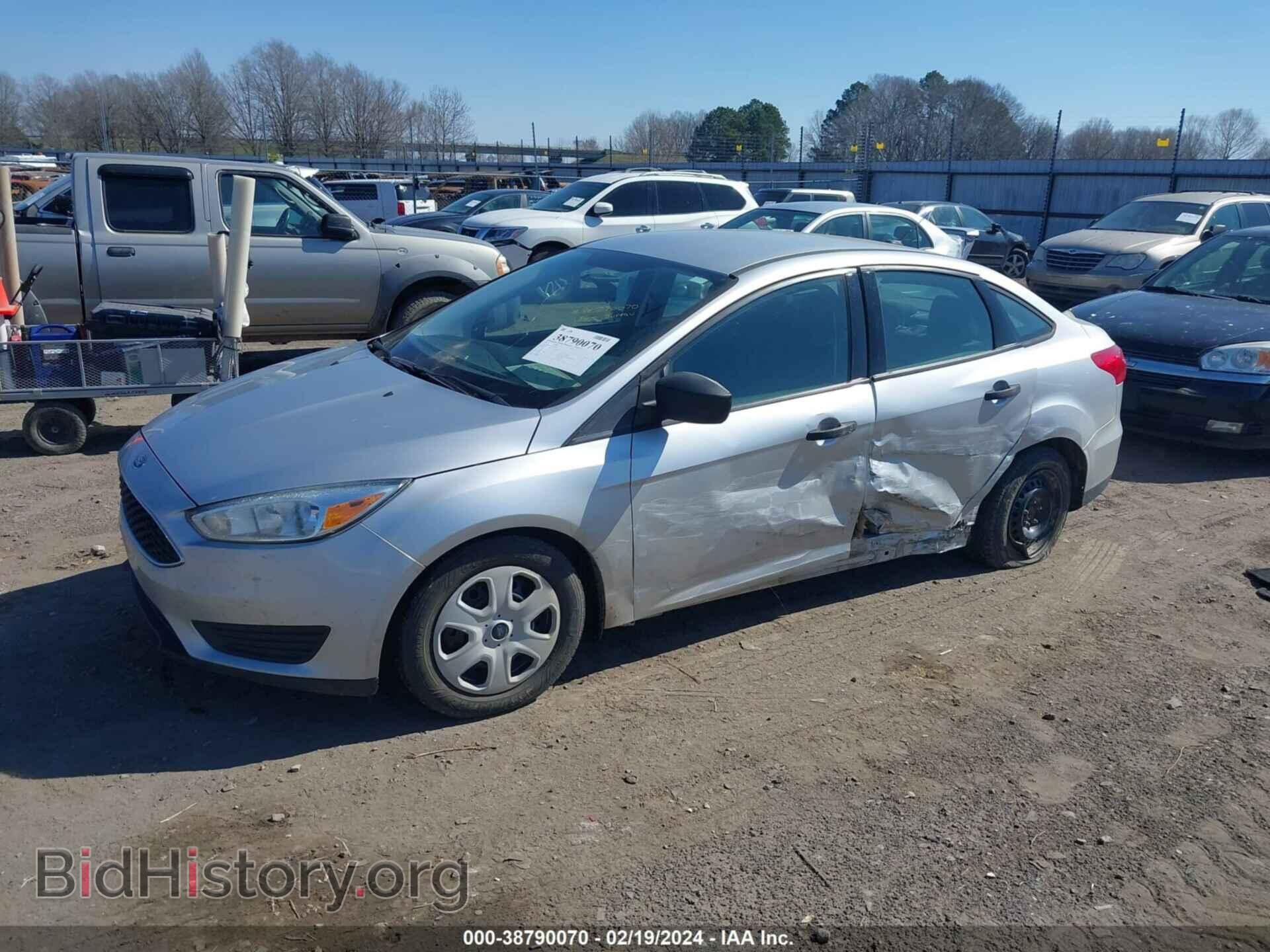 2017 FORD FOCUS - VIN: 1FADP3E23HL208429 - Photo 2