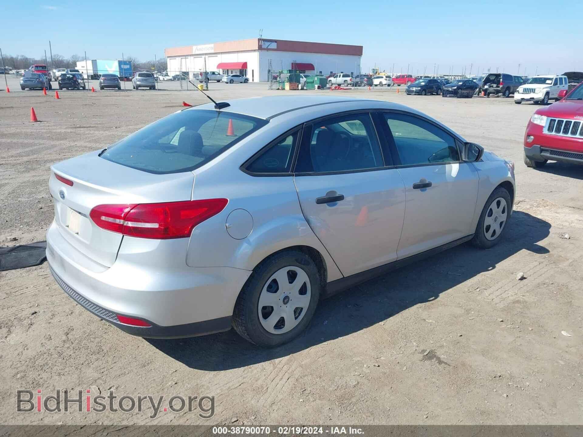 2017 FORD FOCUS - VIN: 1FADP3E23HL208429 - Photo 4