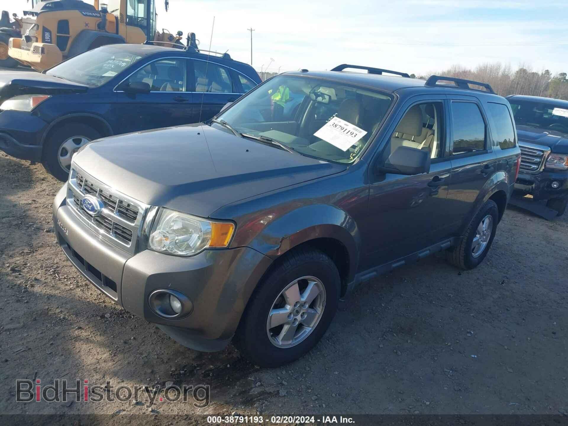 2012 FORD ESCAPE - VIN: 1FMCU0D72CKB82040 - Фото 2