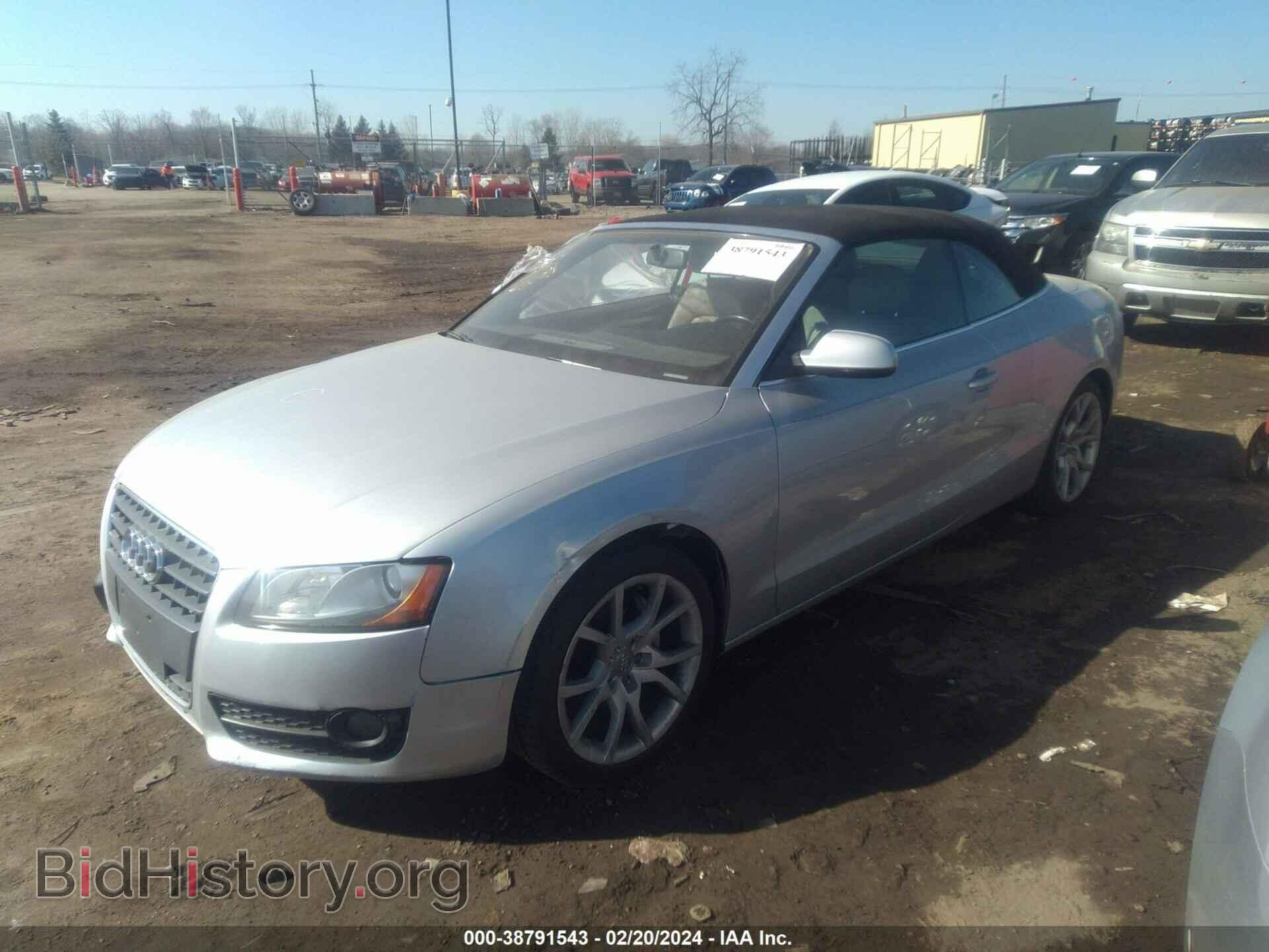 2011 AUDI A5 - VIN: WAUCFAFH5BN009925 - Фото 2