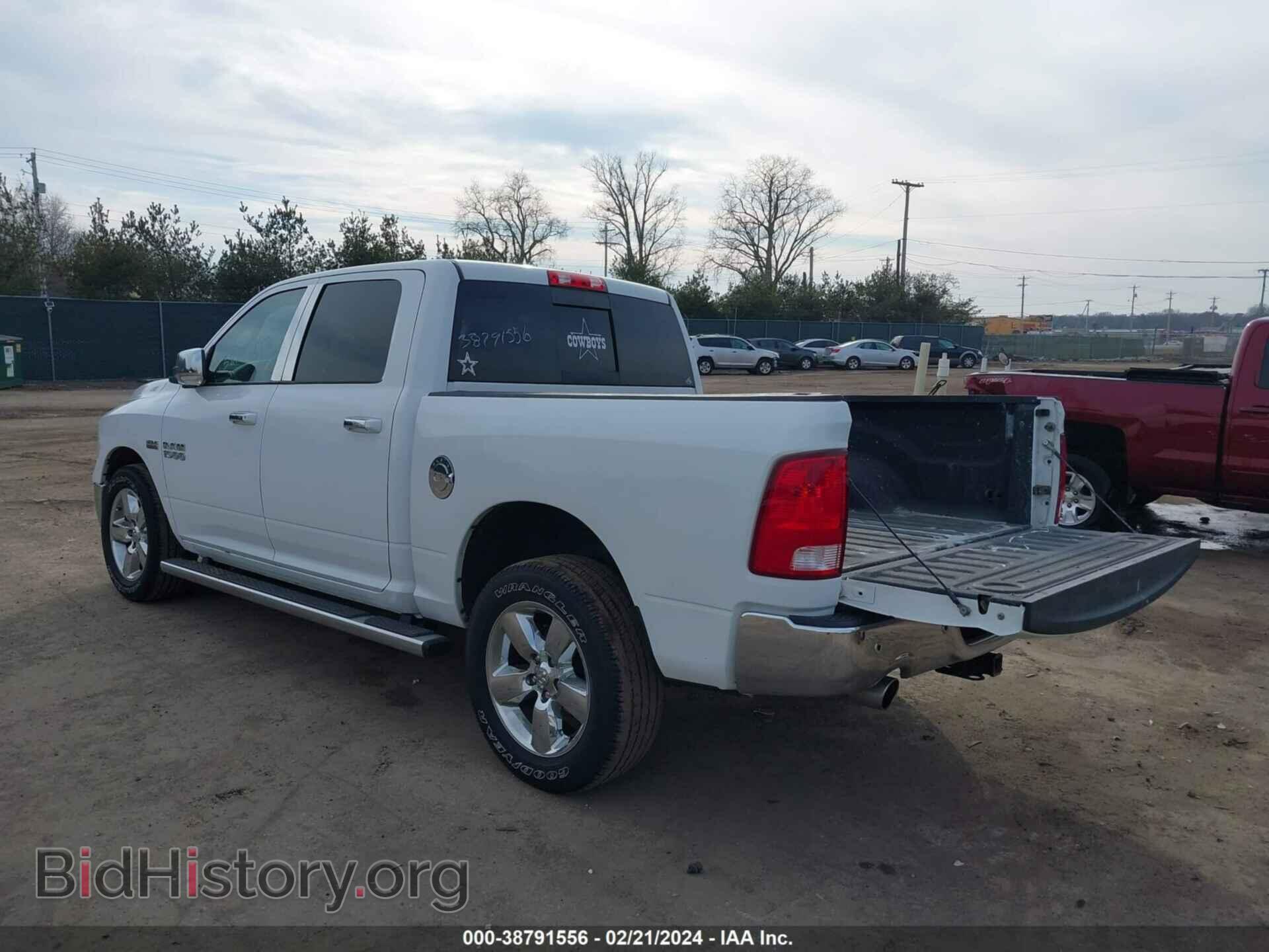 2016 RAM 1500 - VIN: 3C6RR7LT7GG249906 - Фото 3
