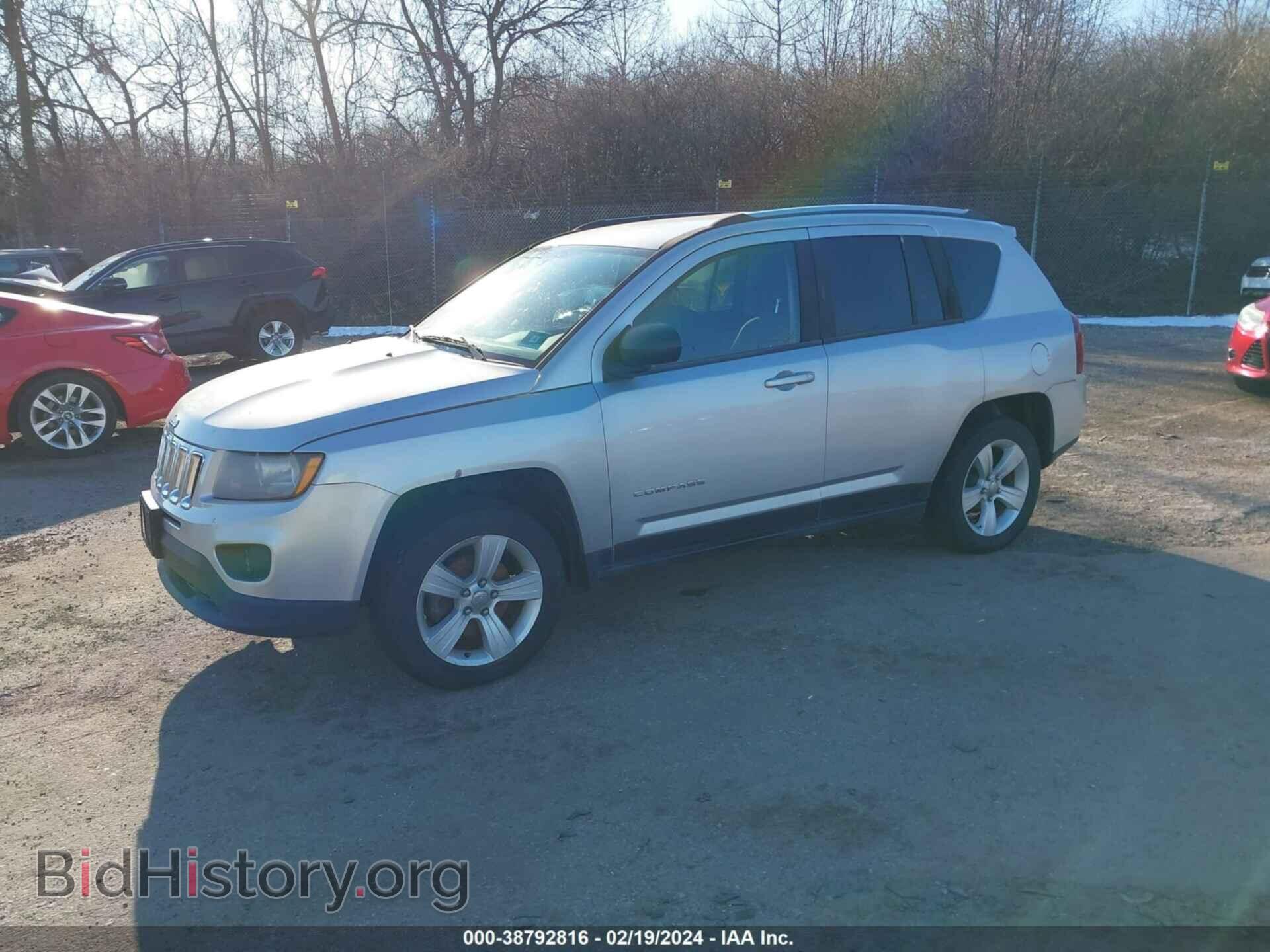 2014 JEEP COMPASS - VIN: 1C4NJDBB1ED505943 - Фото 2