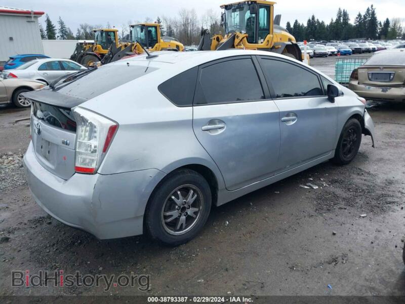 2011 Toyota PRIUS (VIN JTDKN3DU9B0261641) — фото 4 из 17