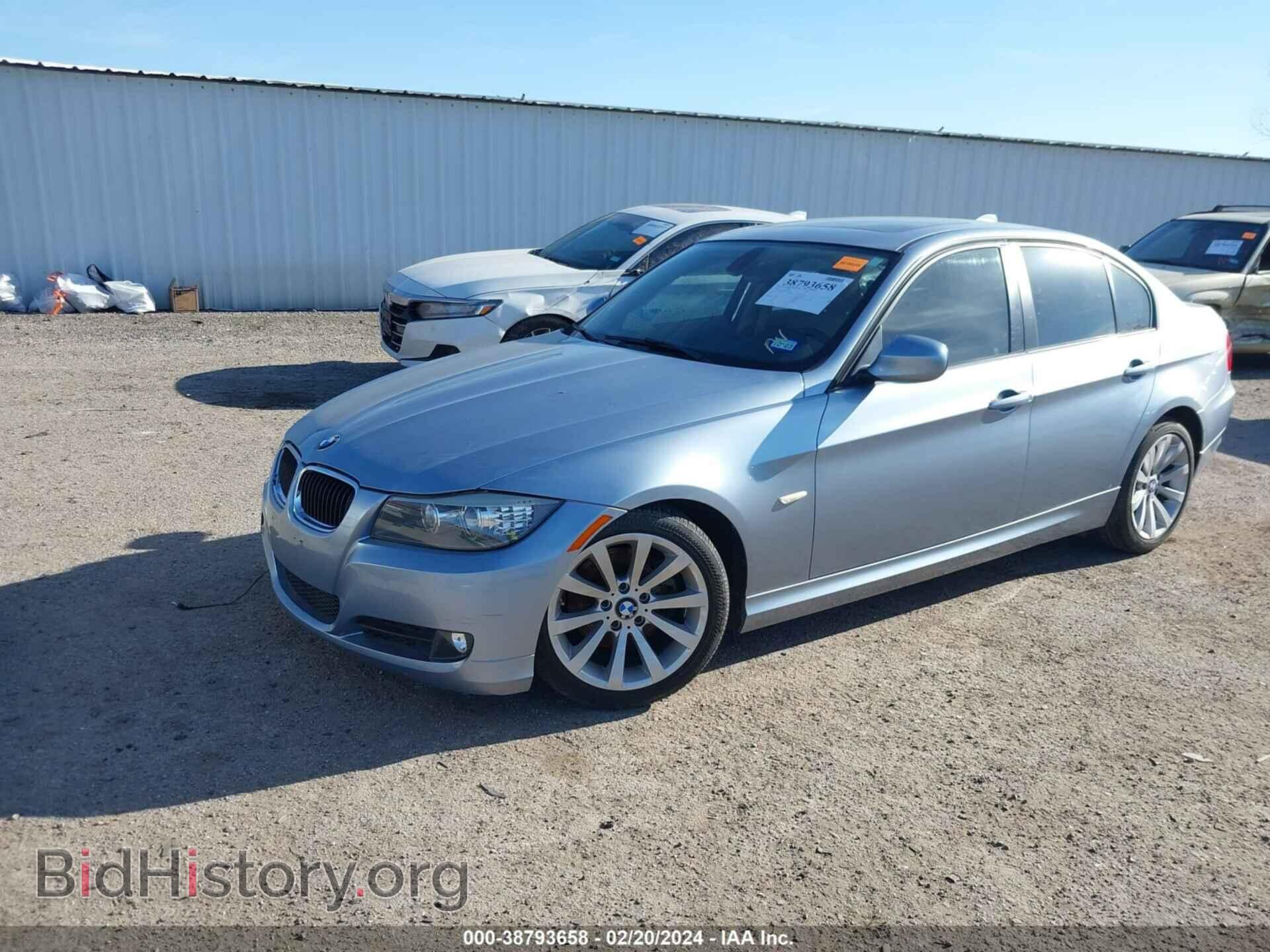 2011 BMW 328I - VIN: WBAPH7C58BE461084 - Фото 2