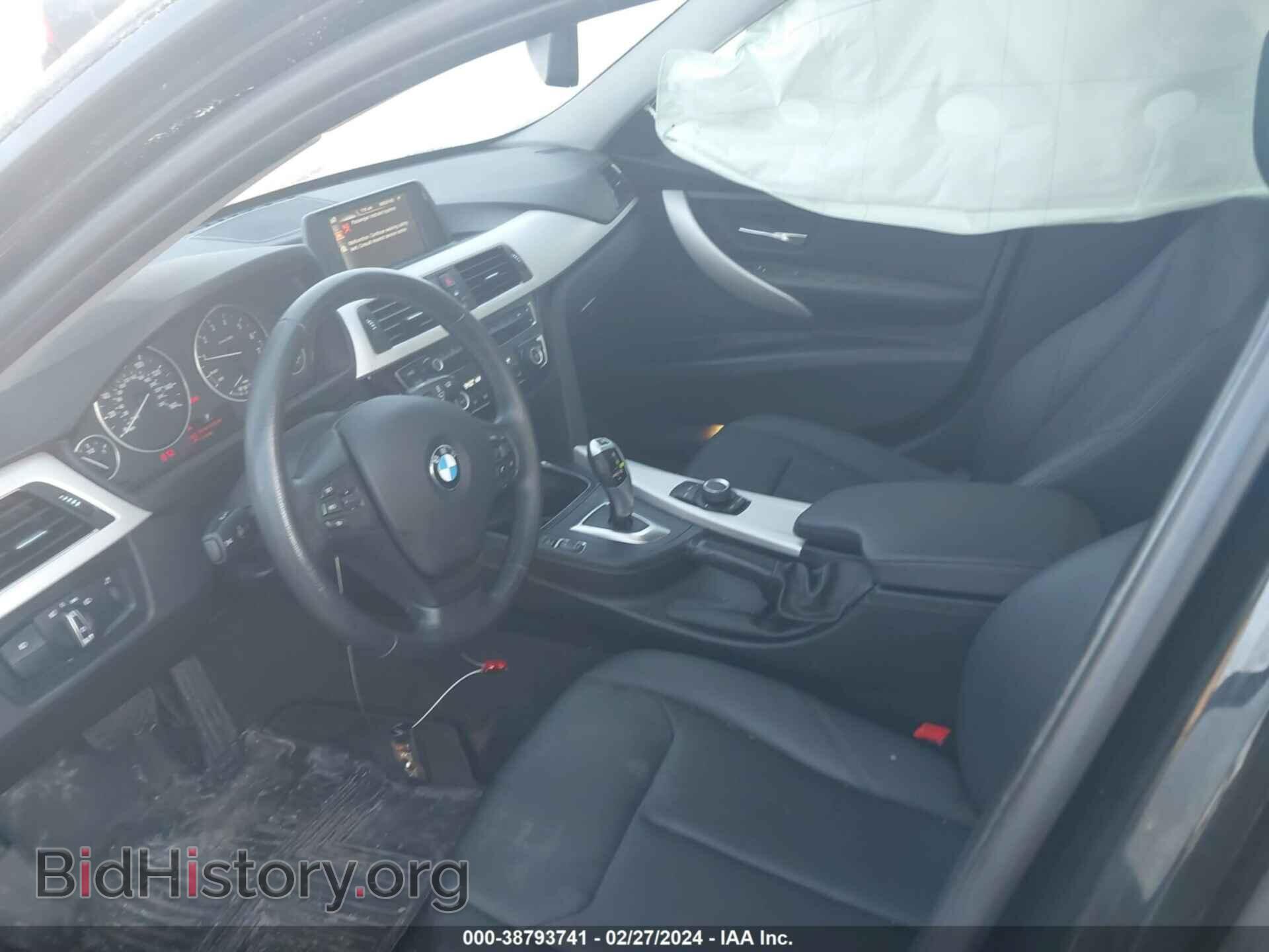 2017 BMW 320I - VIN: WBA8E5G52HNU41790 - Фото 5