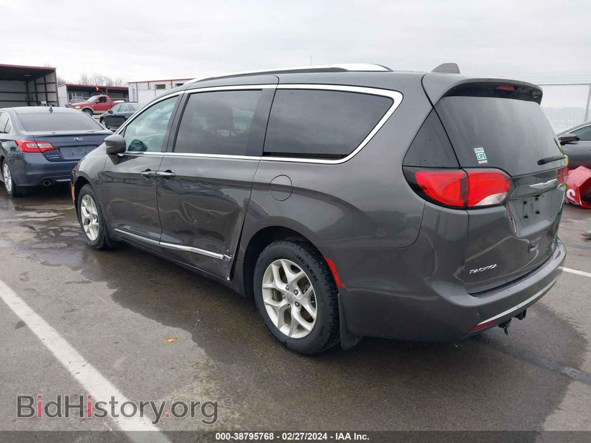 2017 CHRYSLER PACIFICA - VIN: 2C4RC1EG4HR659971 - Фото 3
