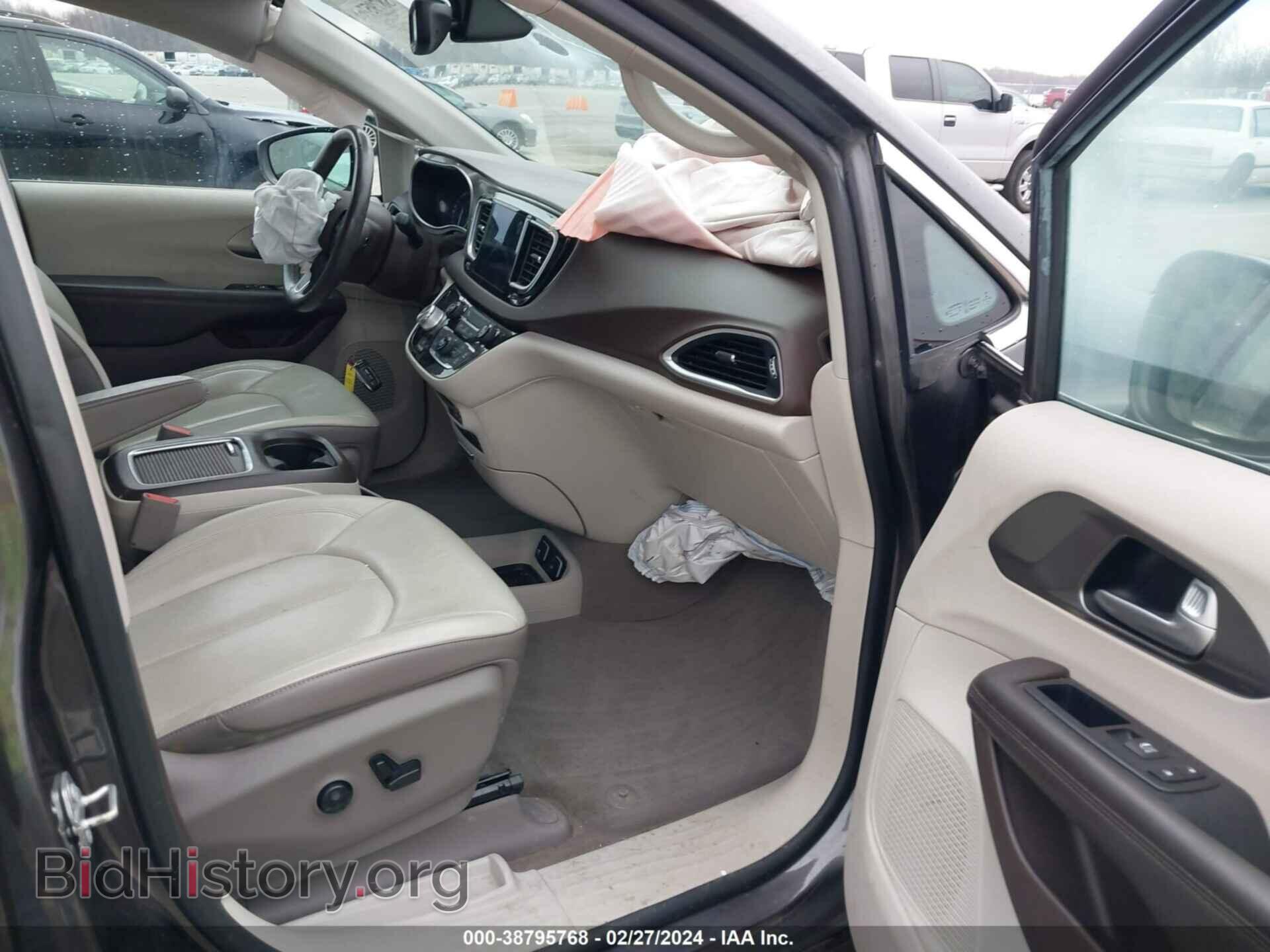 2017 CHRYSLER PACIFICA - VIN: 2C4RC1EG4HR659971 - Фото 5