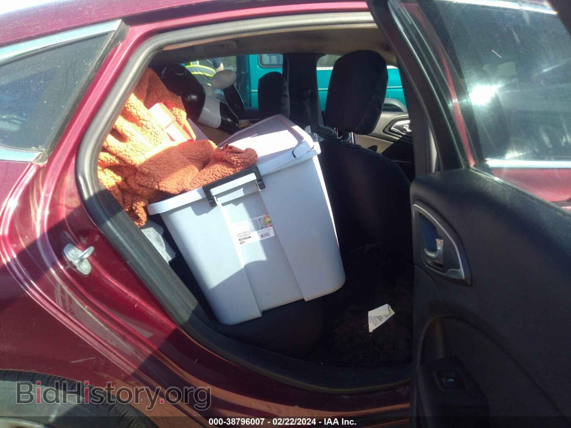 2015 CHRYSLER 200 - VIN: 1C3CCCAB7FN619507 - Фото 8