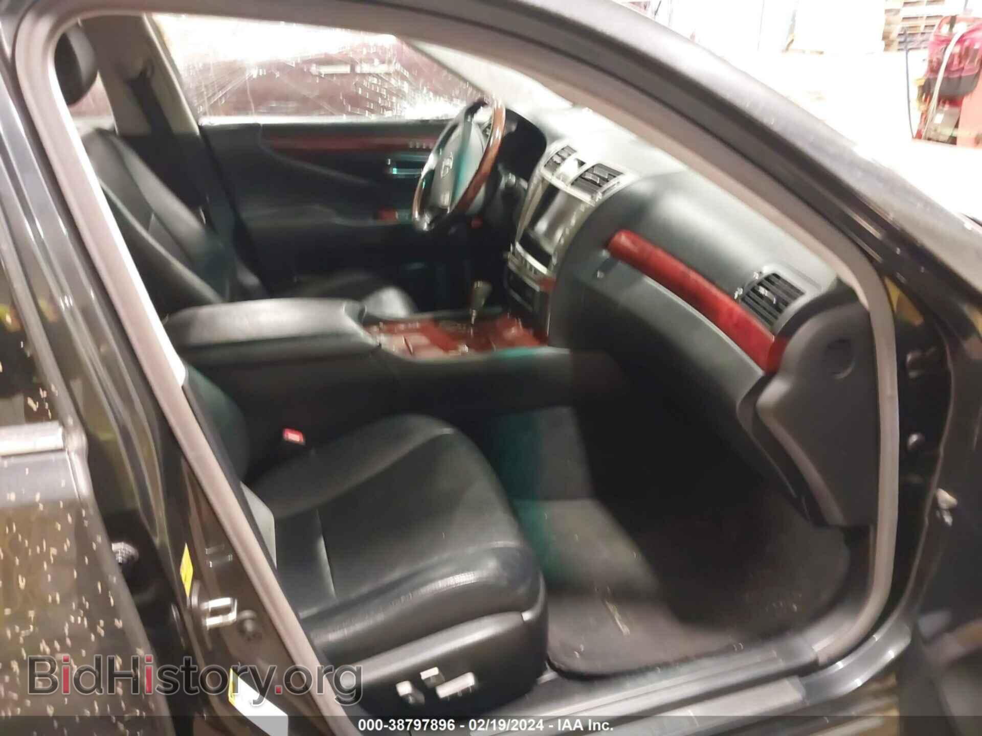 2011 LEXUS LS 460 - VIN: JTHCL5EF5B5011076 - Photo 5