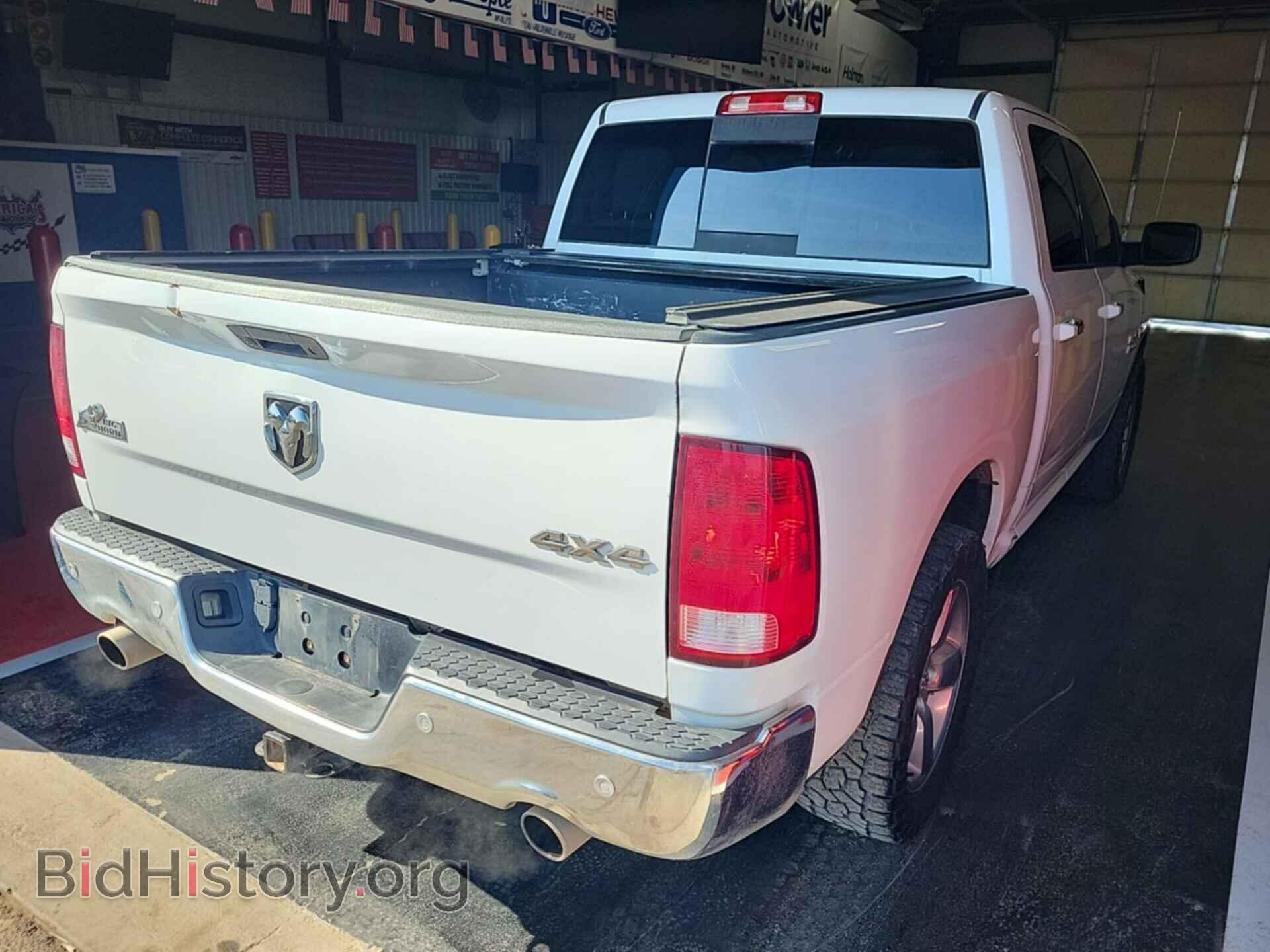 2017 RAM 1500 - VIN: 3C6RR7LT9HG511894 - Photo 2