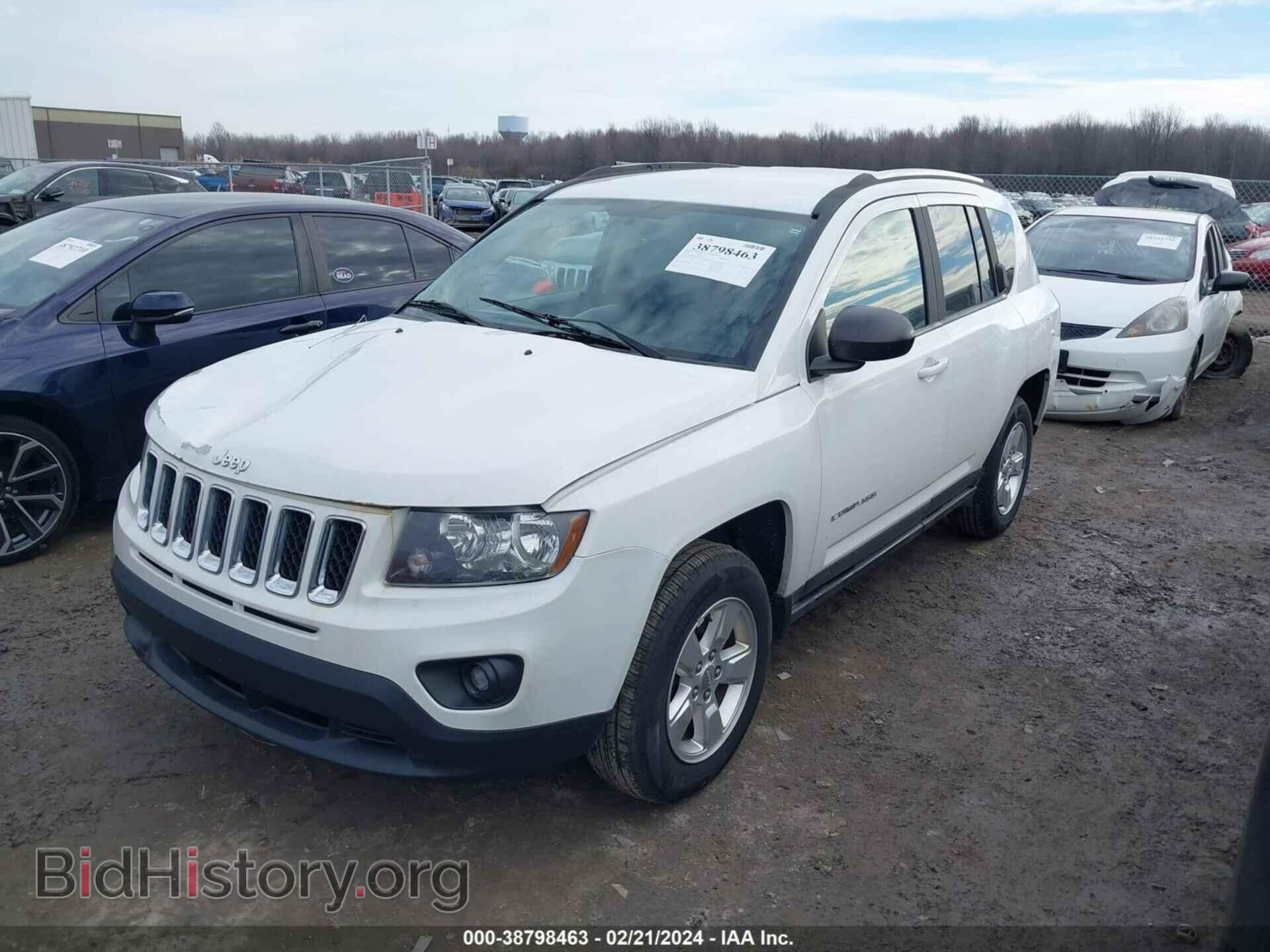 2014 JEEP COMPASS - VIN: 1C4NJCBA1ED573466 - Фото 2
