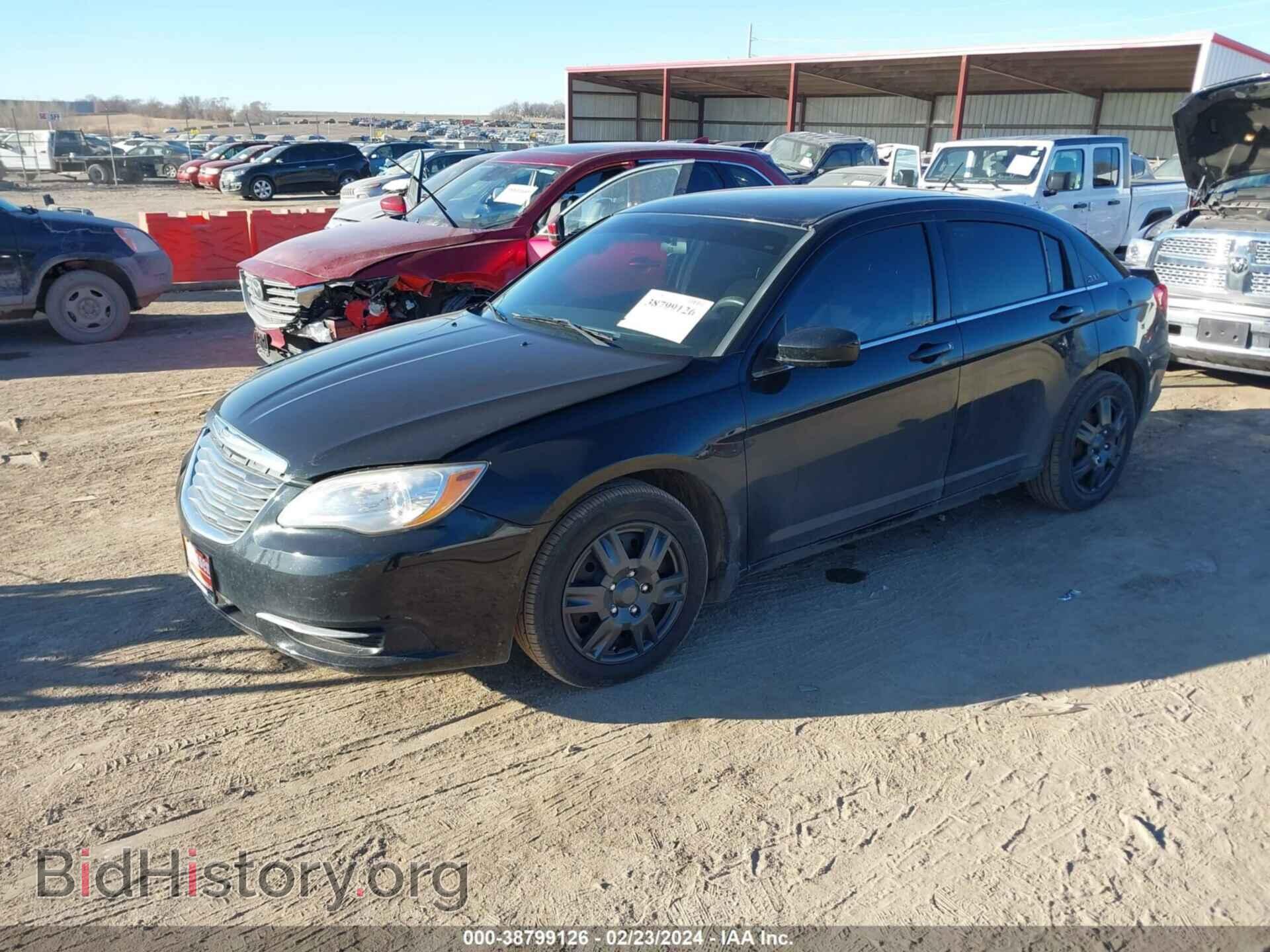 2012 CHRYSLER 200 - VIN: 1C3CCBAB2CN320089 - Photo 2