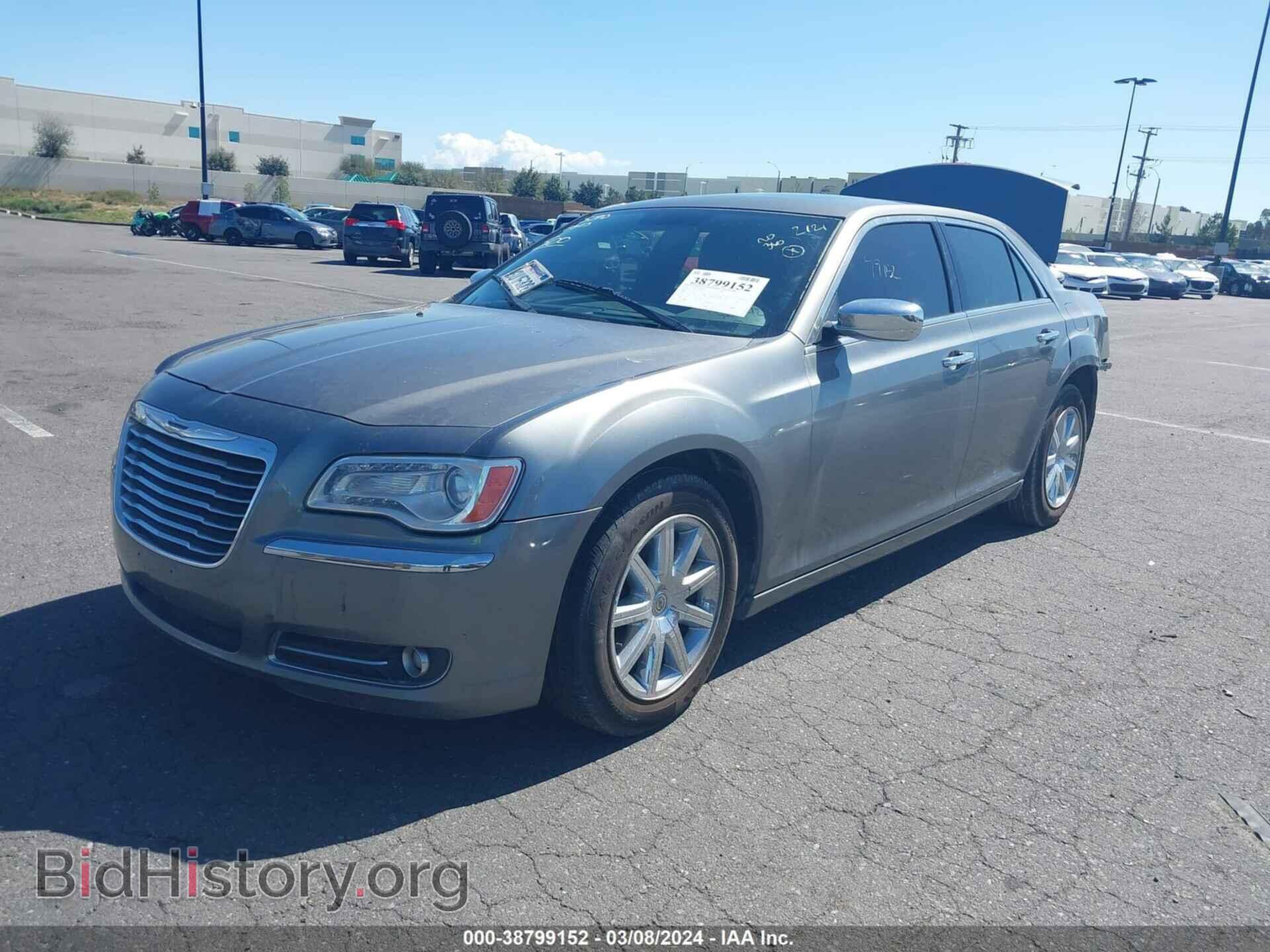 2012 CHRYSLER 300 - VIN: 2C3CCACG2CH175485 - Фото 2