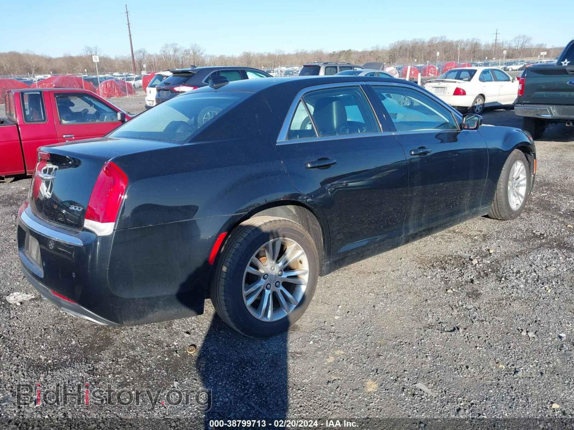 2016 CHRYSLER 300 - VIN: 2C3CCAAG4GH308126 - Фото 4