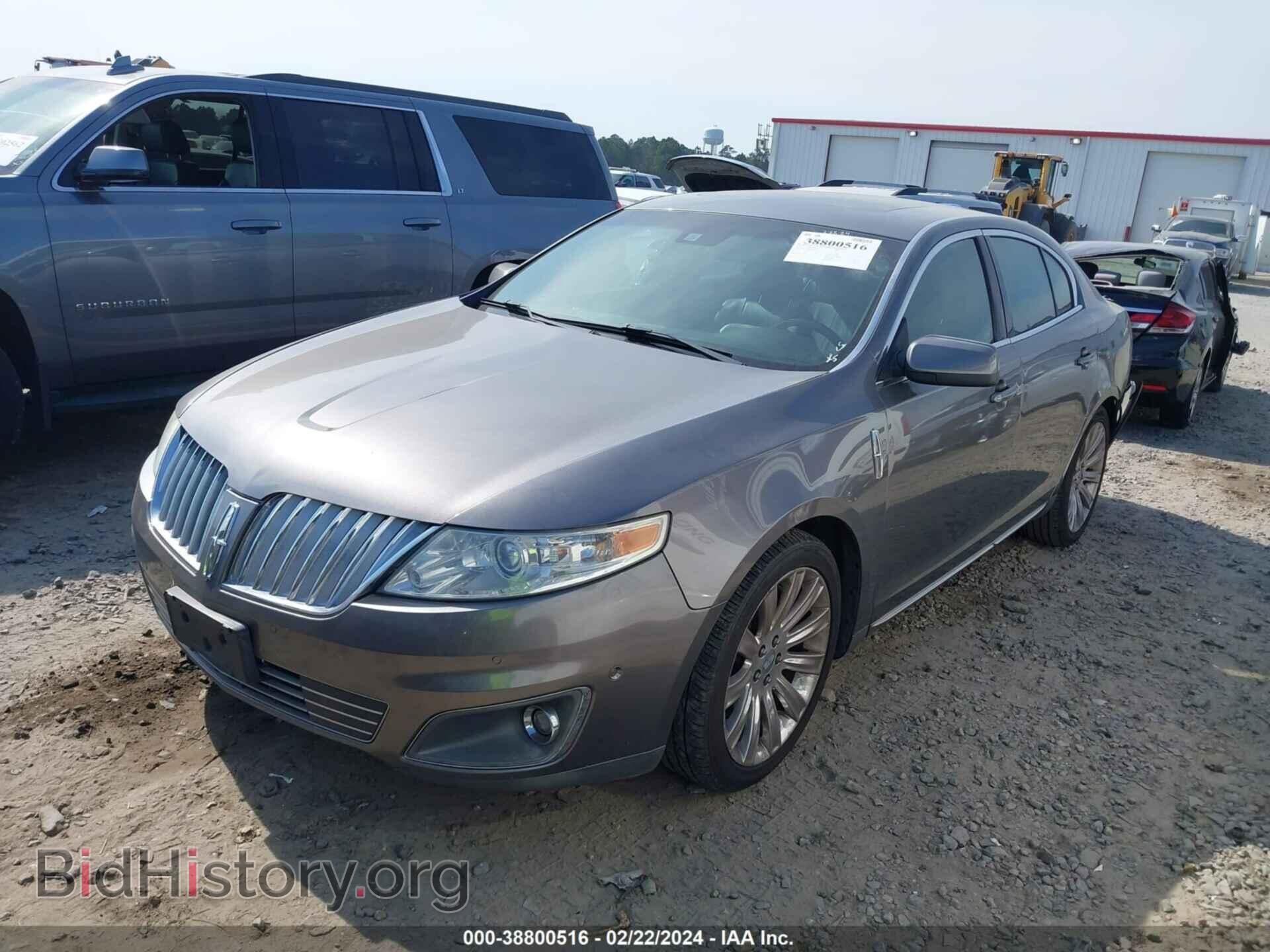 2011 LINCOLN MKS - VIN: 1LNHL9FT9BG609545 - Фото 2