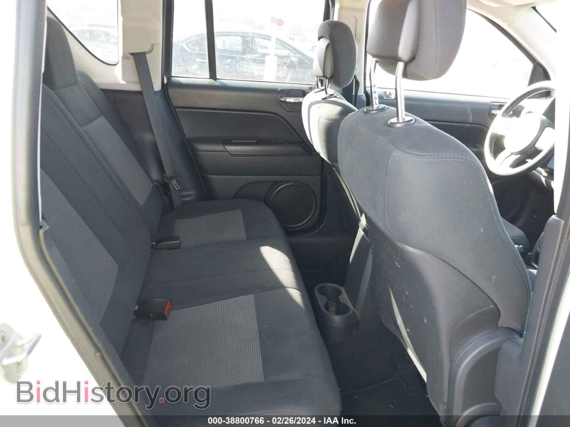 2011 JEEP COMPASS - VIN: 1J4NT1FB0BD138901 - Photo 8
