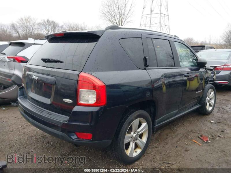 2011 Jeep COMPASS (VIN 1J4NF1FB1BD216724) — фото 4 из 17