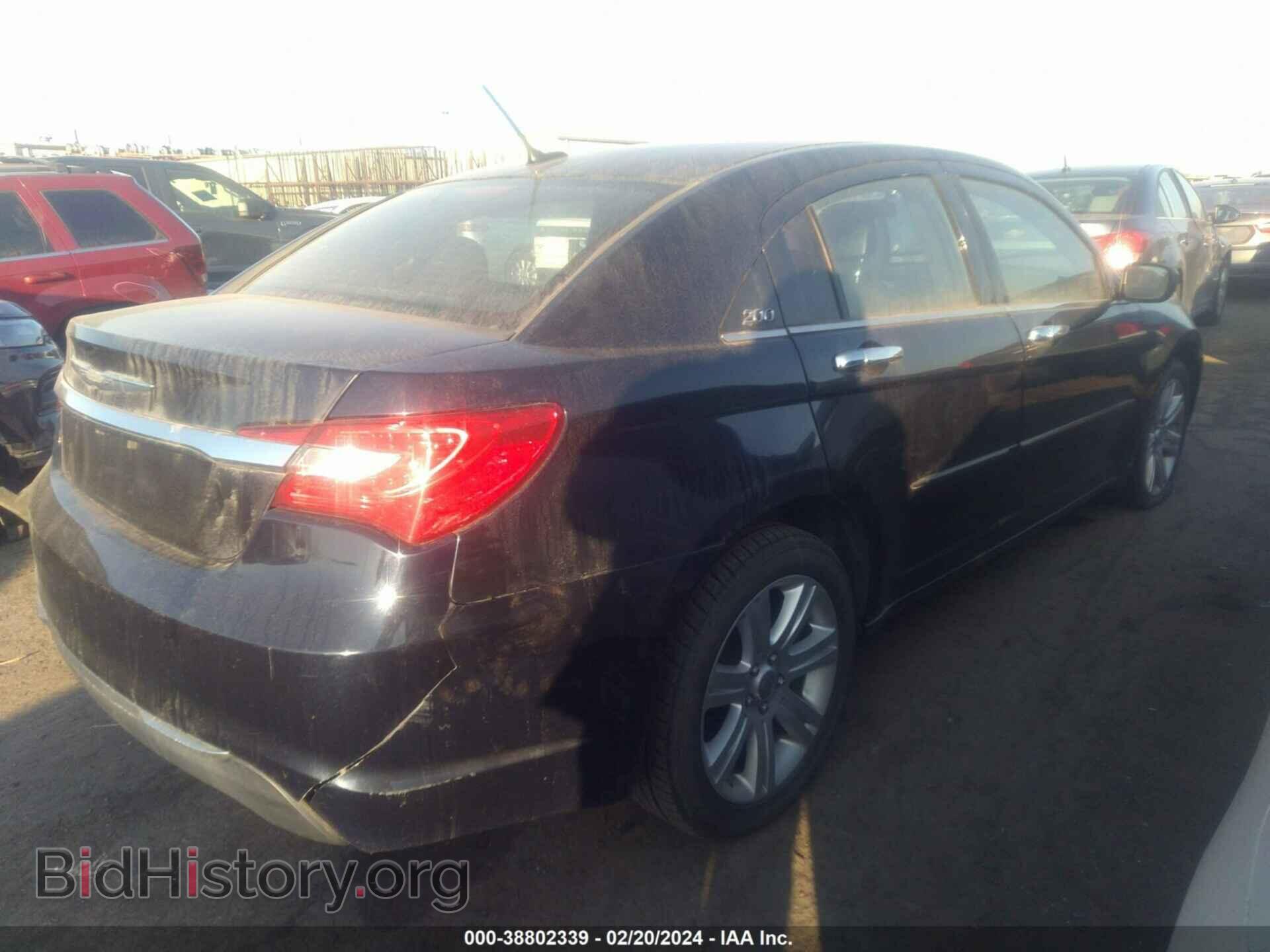 2012 CHRYSLER 200 - VIN: 1C3CCBAB8CN207960 - Фото 4