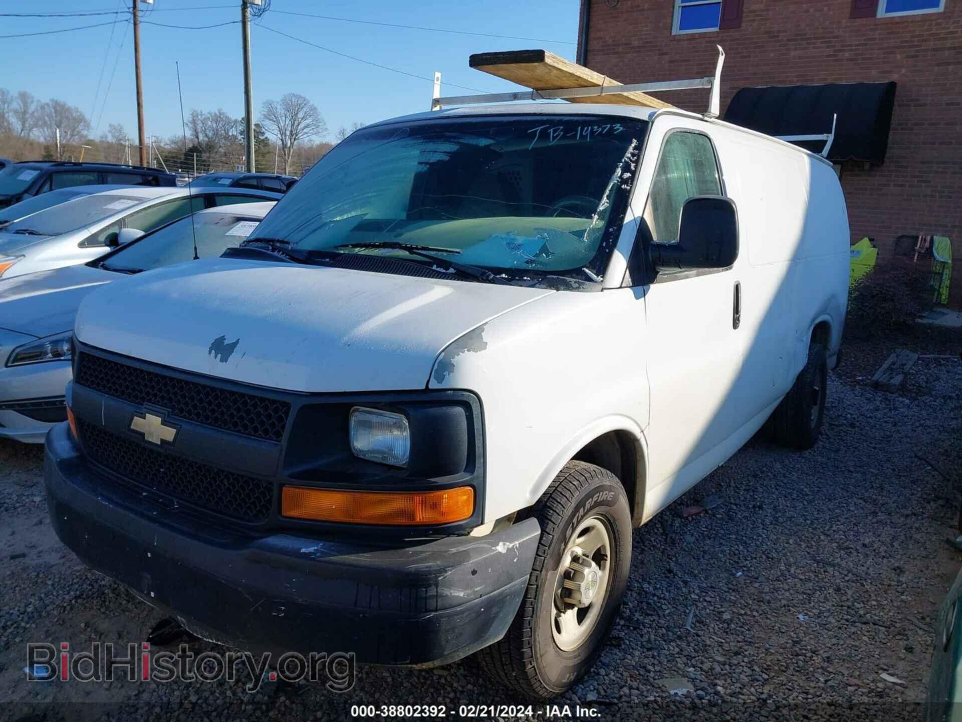 2013 CHEVROLET EXPRESS 2500 - VIN: 1GCWGFCA2D1114739 - Фото 2