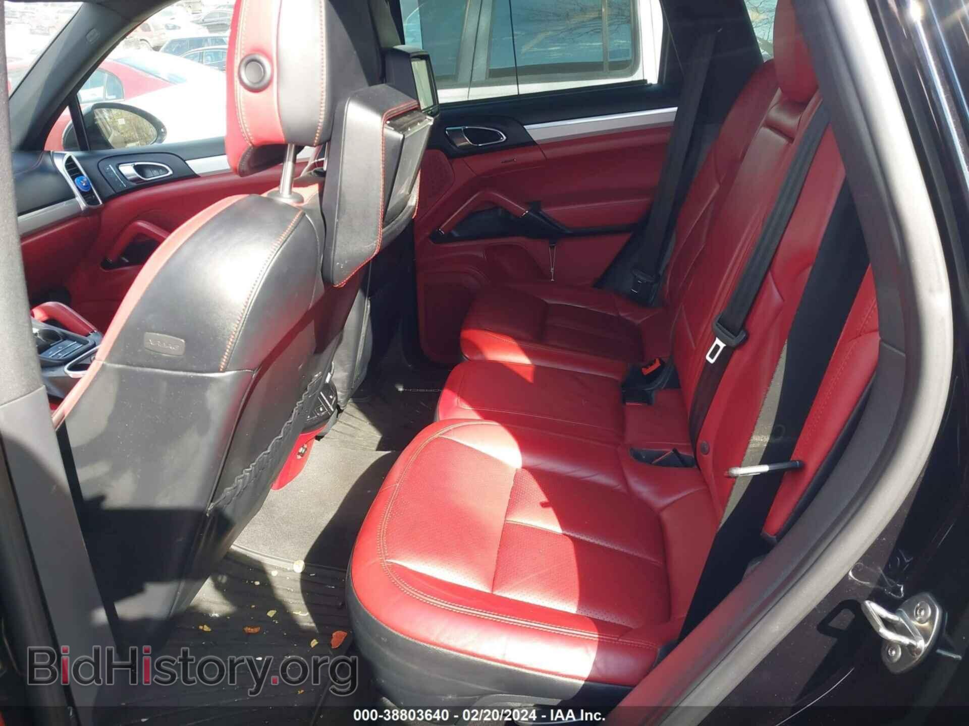 2016 PORSCHE CAYENNE - VIN: WP1AA2A26GLA04607 - Фото 8