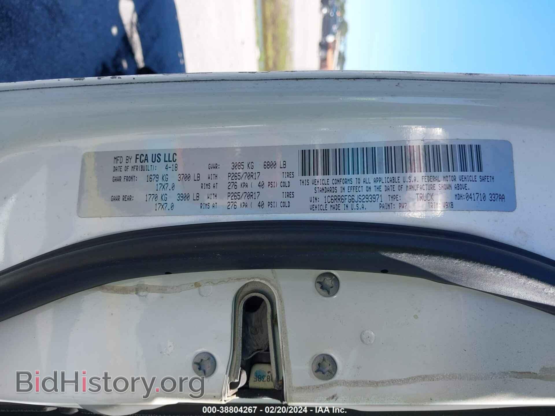 2018 RAM 1500 - VIN: 1C6RR6FG6JS293971 - Фото 9