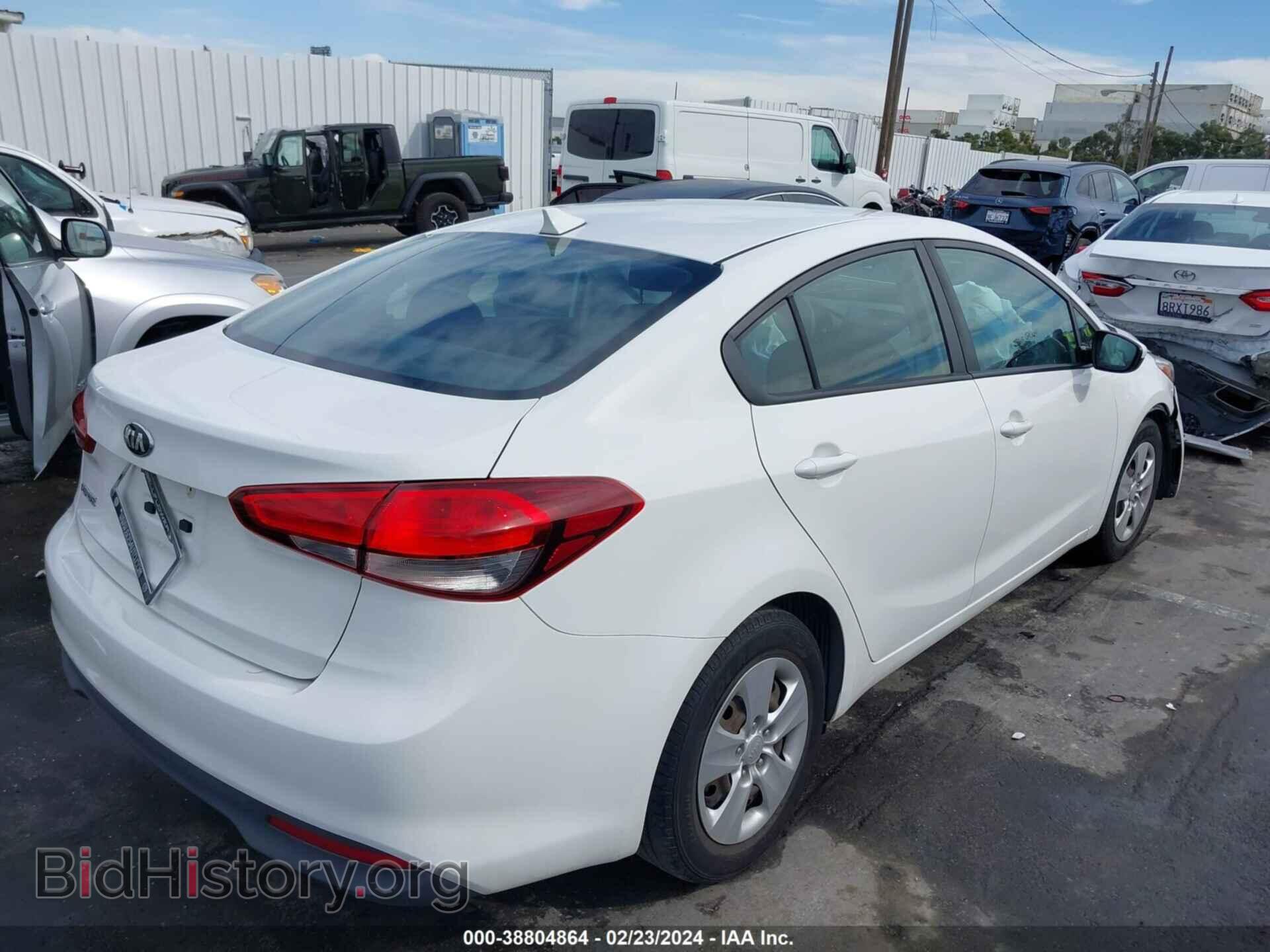 2017 KIA FORTE - VIN: 3KPFK4A73HE024562 - Фото 4