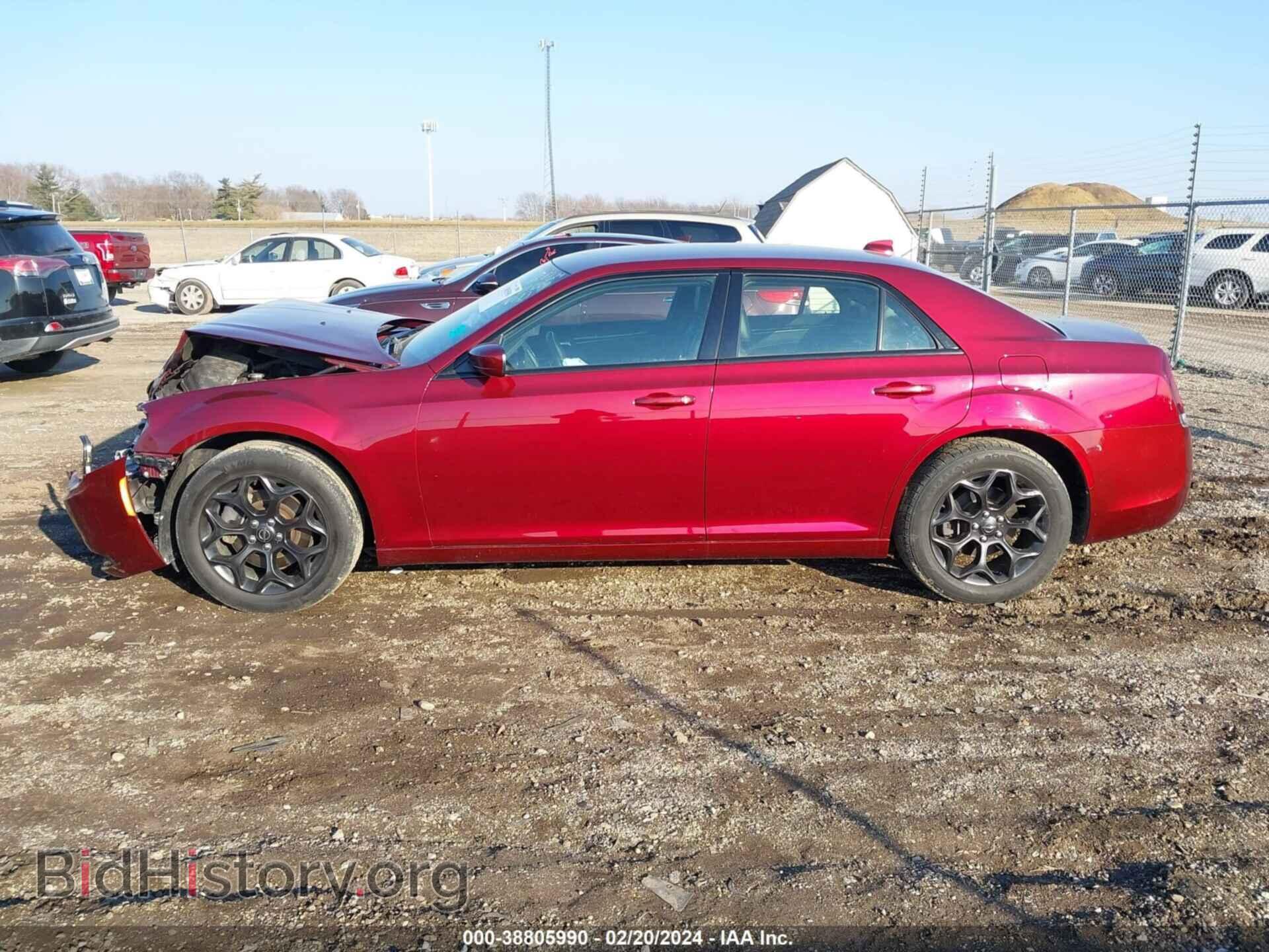 2019 CHRYSLER 300 - VIN: 2C3CCAGG7KH542924 - Фото 15