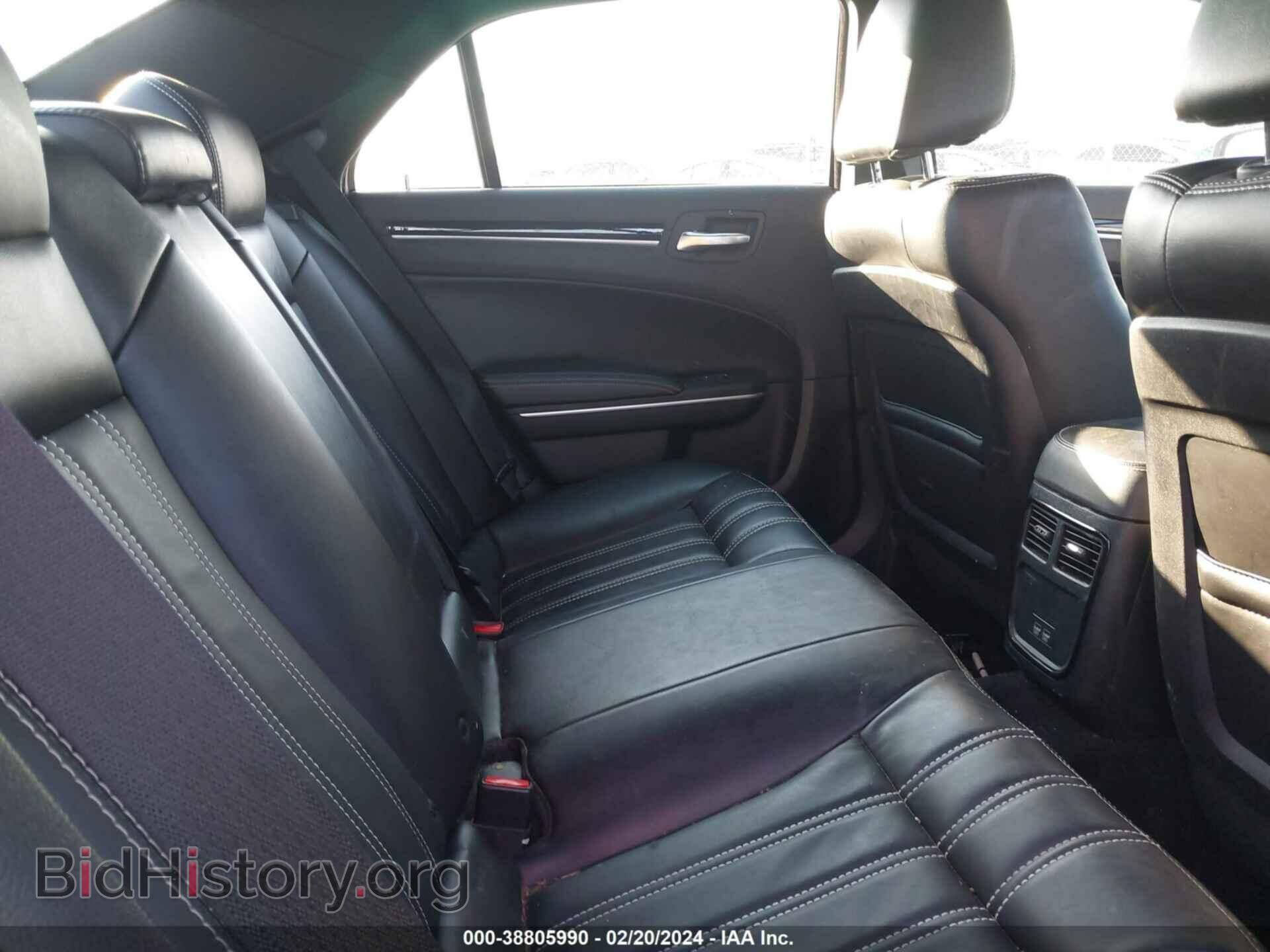 2019 CHRYSLER 300 - VIN: 2C3CCAGG7KH542924 - Фото 8