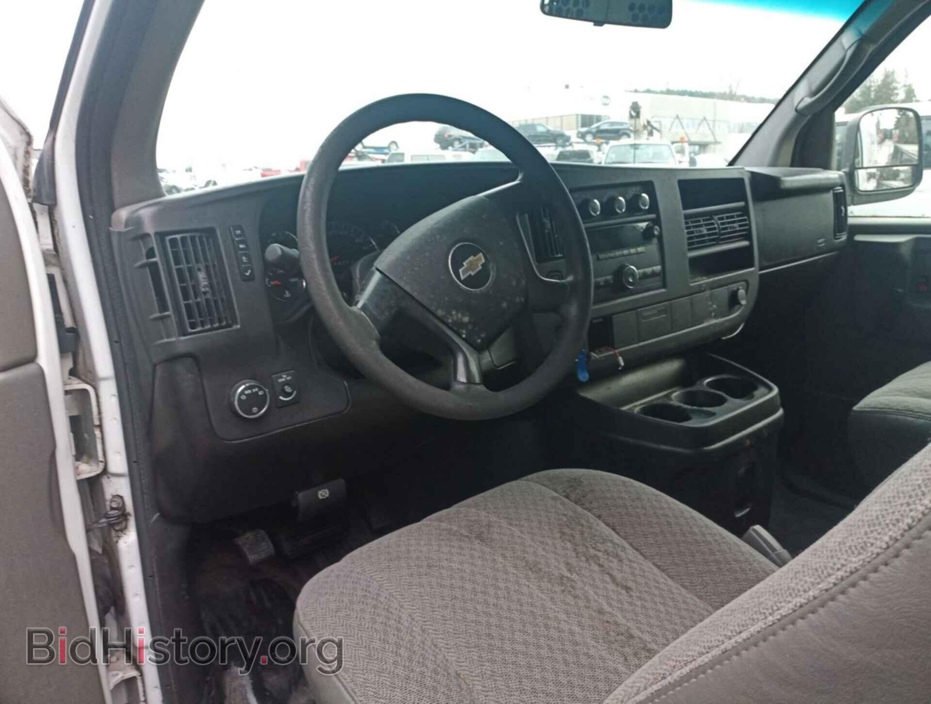 2008 CHEVROLET EXPRESS - VIN: 1GCFG15X781221070 - Фото 2