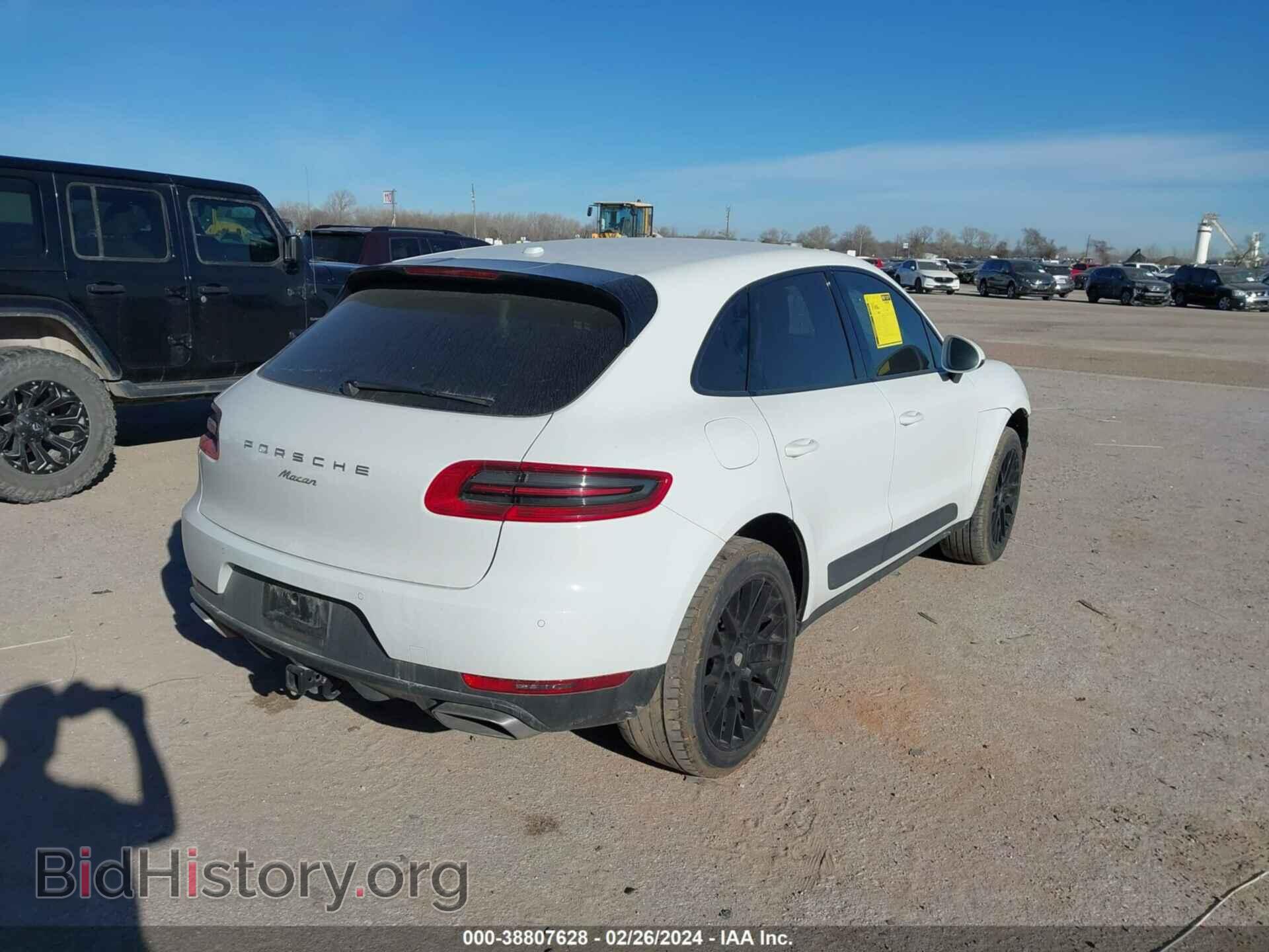 2017 PORSCHE MACAN - VIN: WP1AA2A59HLB81129 - Photo 4