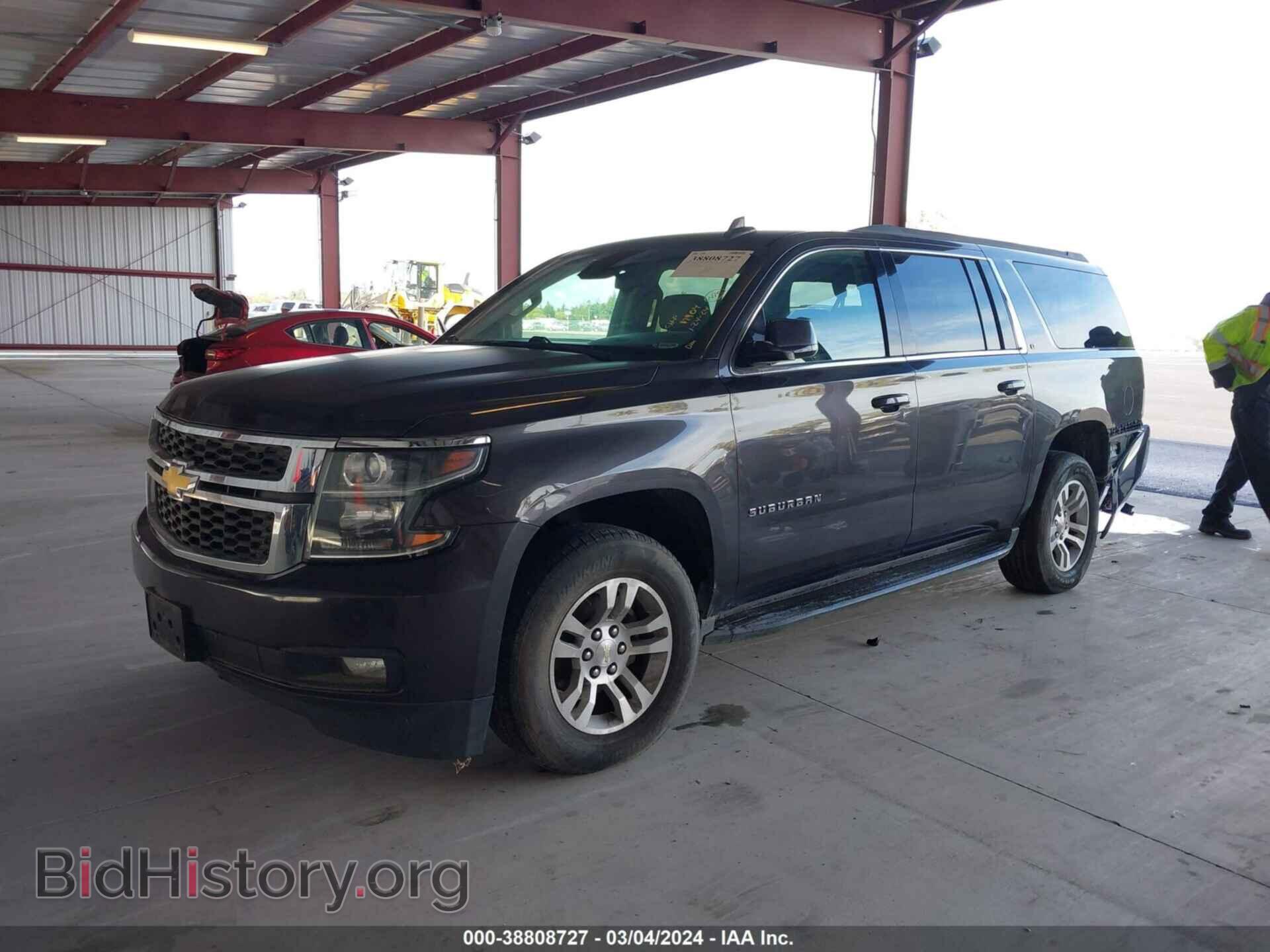 2016 CHEVROLET SUBURBAN - VIN: 1GNSCHKC7GR305627 - Фото 2