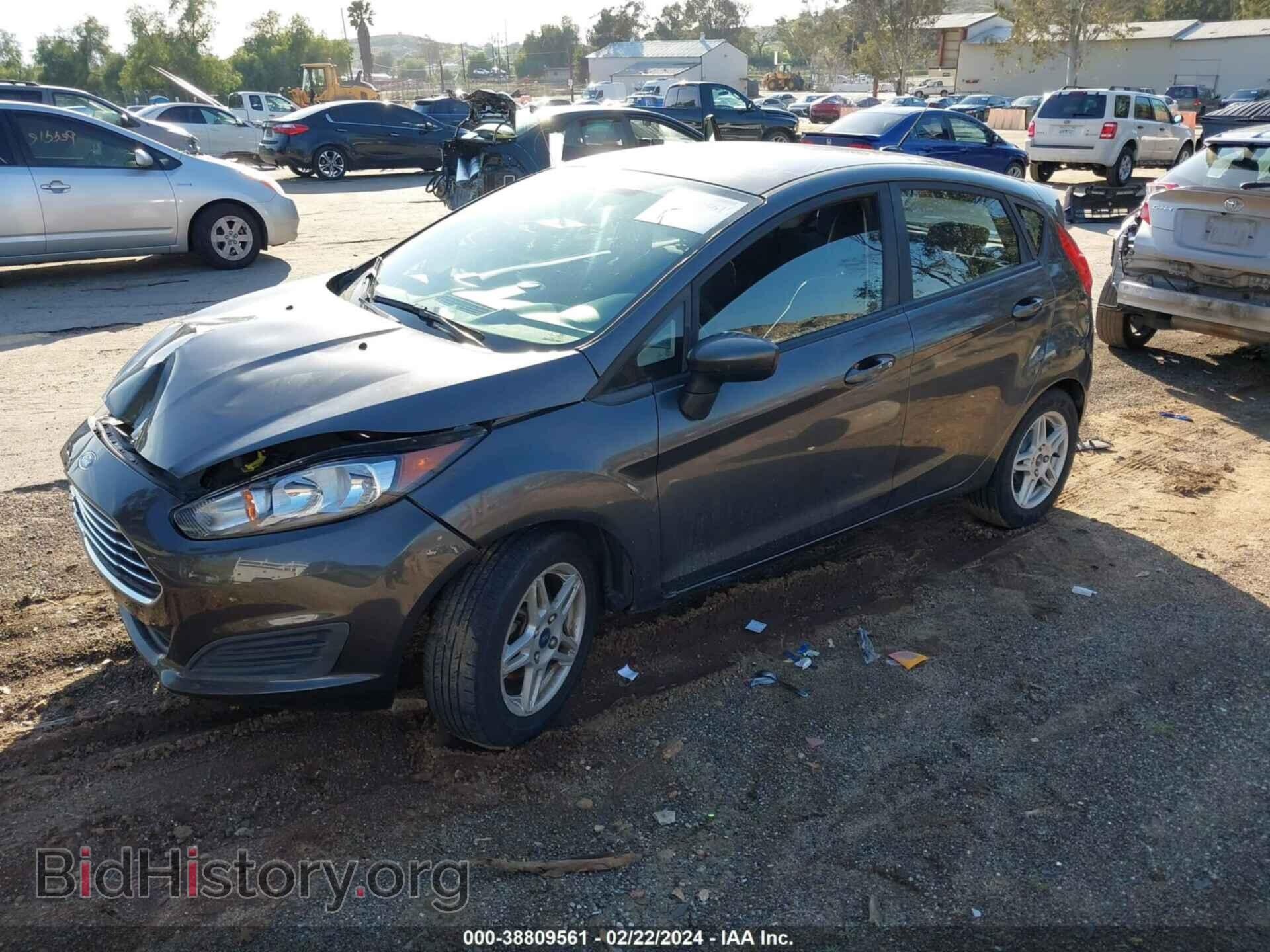 2017 FORD FIESTA - VIN: 3FADP4EJ3HM104857 - Фото 2