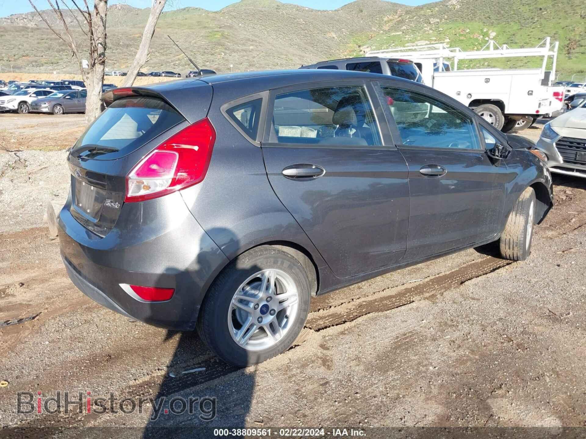 2017 FORD FIESTA - VIN: 3FADP4EJ3HM104857 - Фото 4