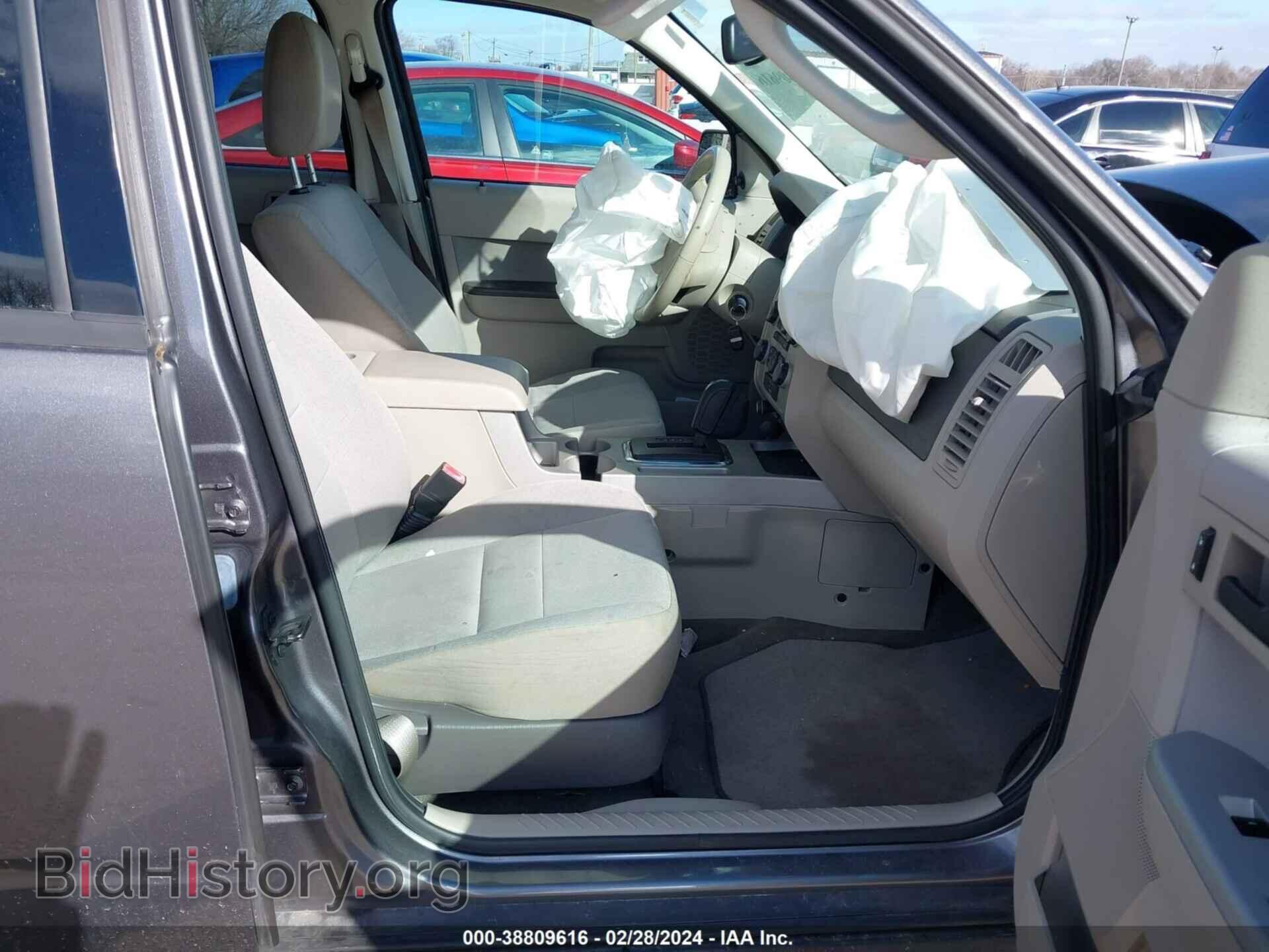 2011 FORD ESCAPE - VIN: 1FMCU9D79BKB61009 - Photo 5