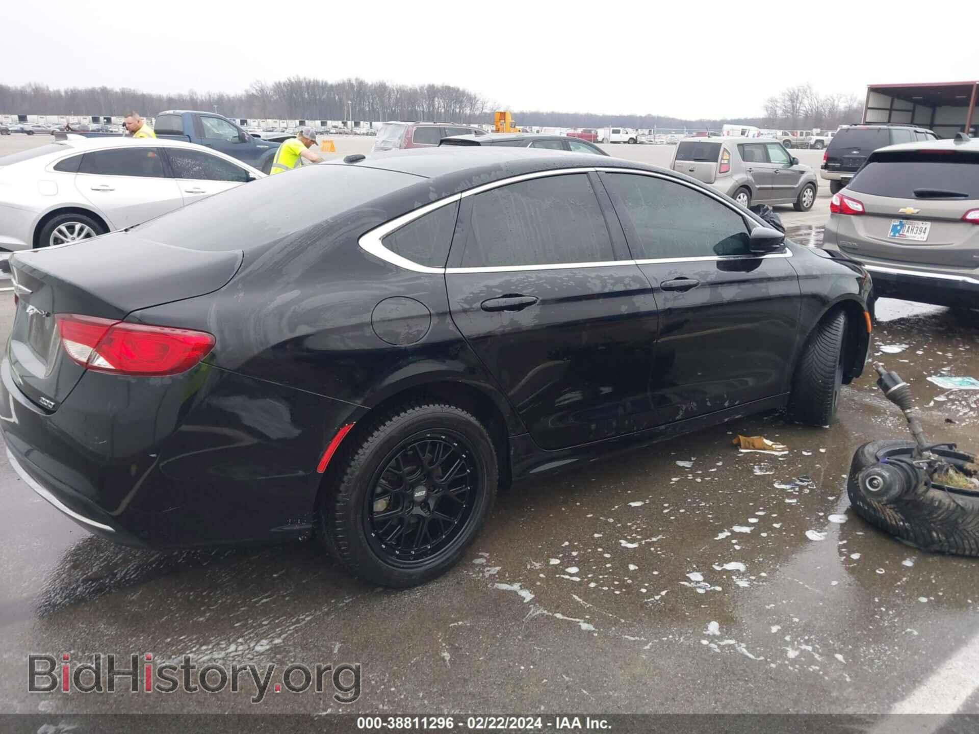 2015 CHRYSLER 200 - VIN: 1C3CCCAB7FN537969 - Фото 4