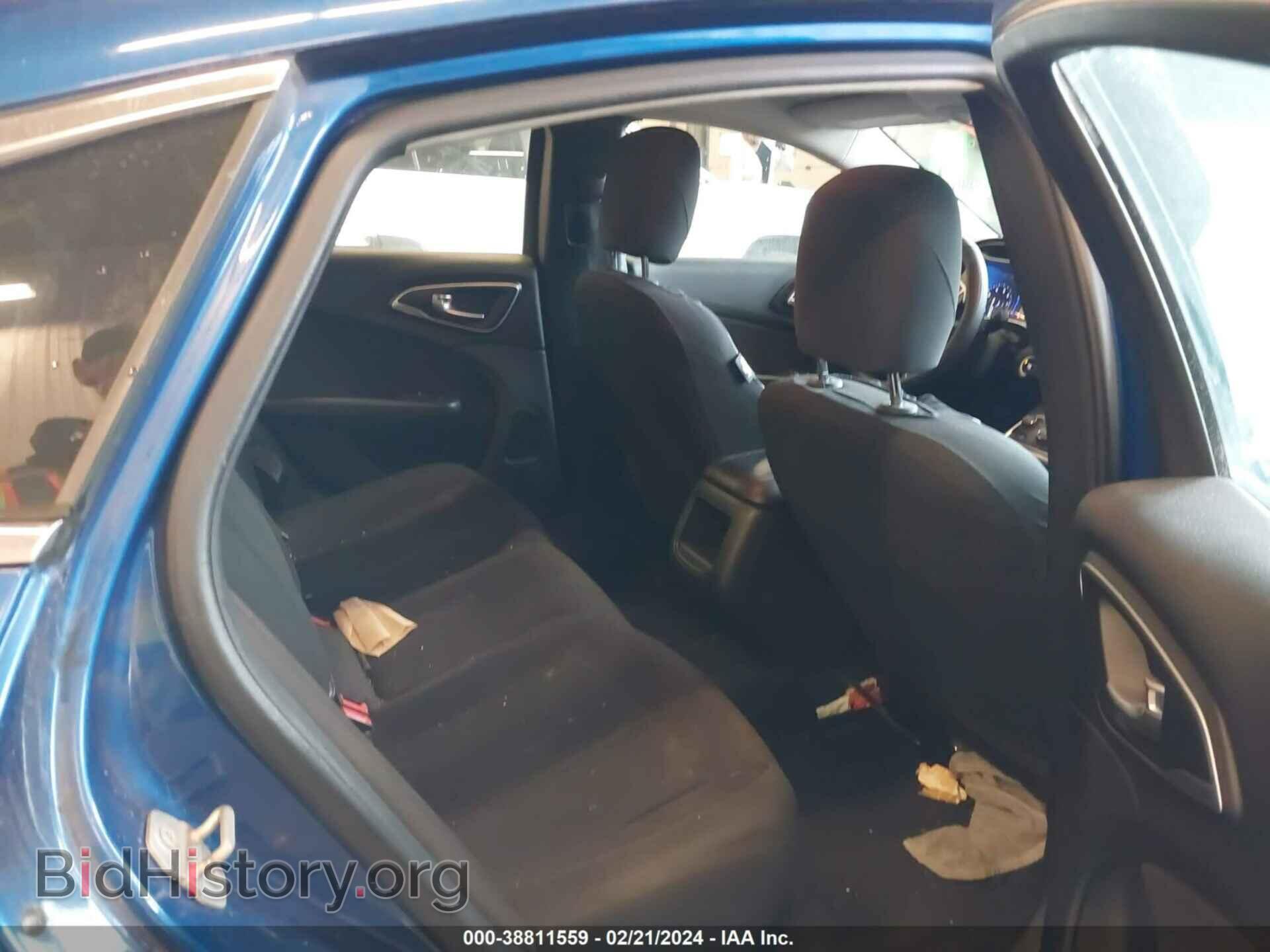 2015 CHRYSLER 200 - VIN: 1C3CCCAB2FN620905 - Фото 8