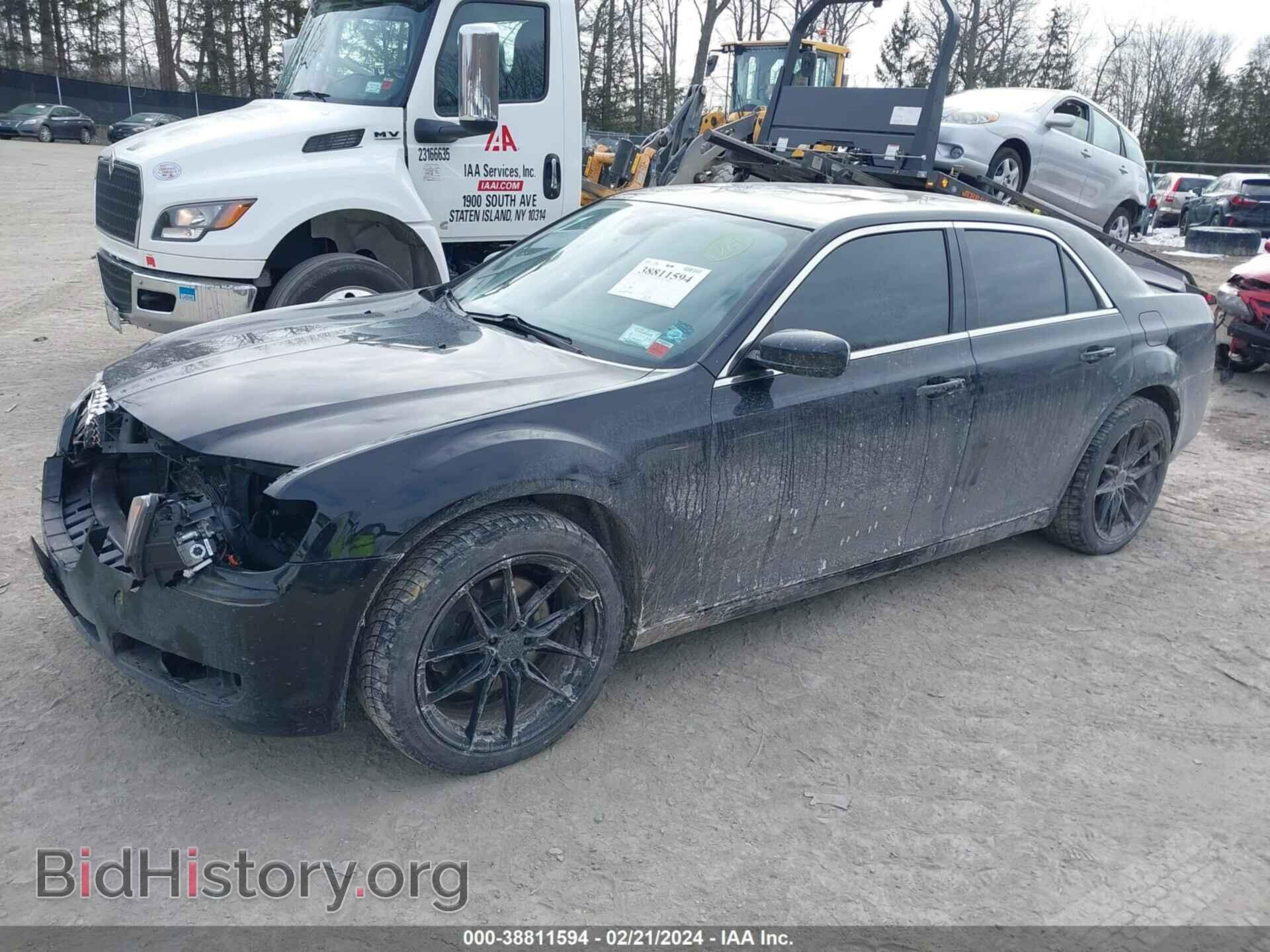 2013 CHRYSLER 300 - VIN: 2C3CCAGT4DH544940 - Фото 2