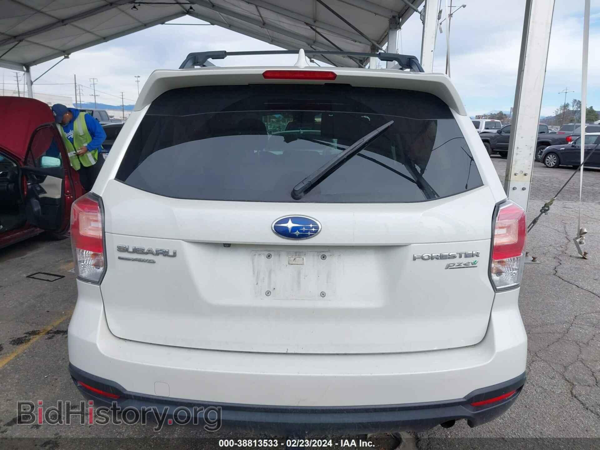 2017 SUBARU FORESTER - VIN: JF2SJAEC8HH584998 - Фото 16