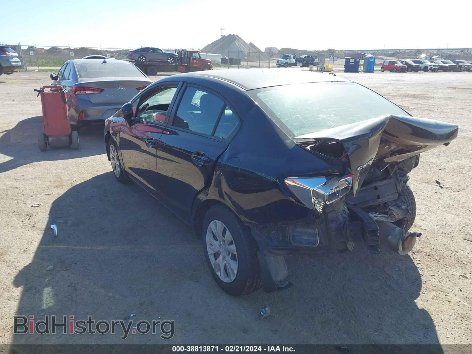 2012 HONDA CIVIC - VIN: 2HGFB2F57CH328178 - Фото 3