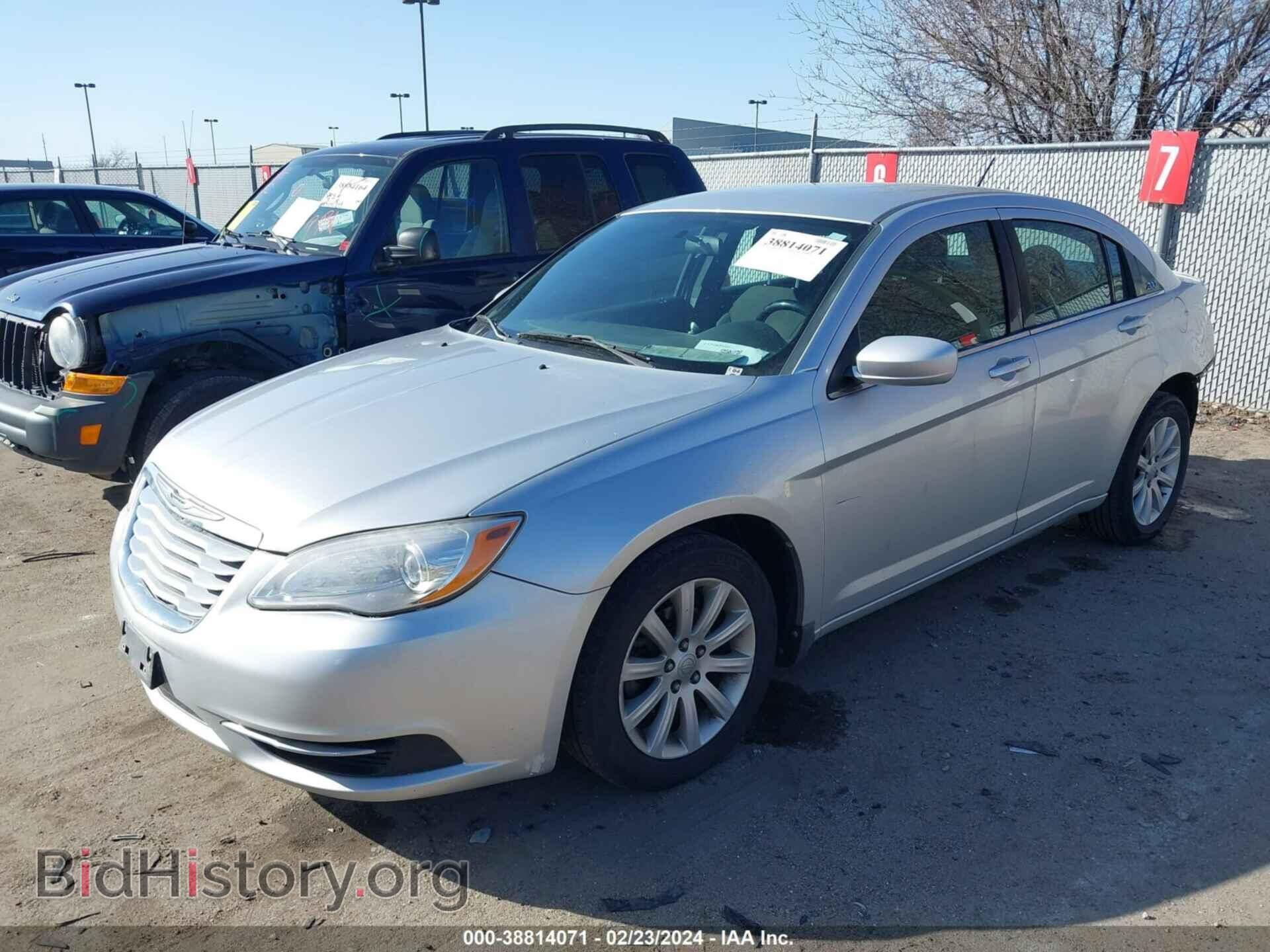 2012 CHRYSLER 200 - VIN: 1C3CCBBB2CN119100 - Photo 2