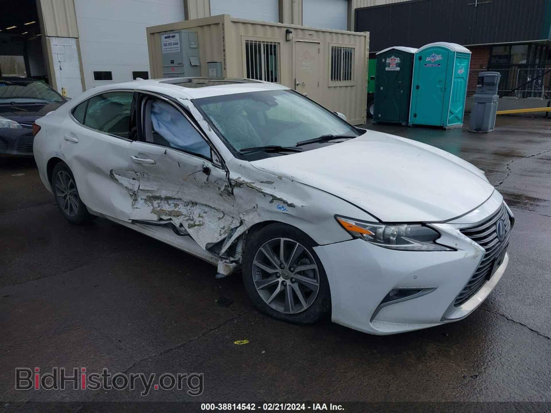Photo JTHBW1GG6H2134431 - LEXUS ES 300H 2017