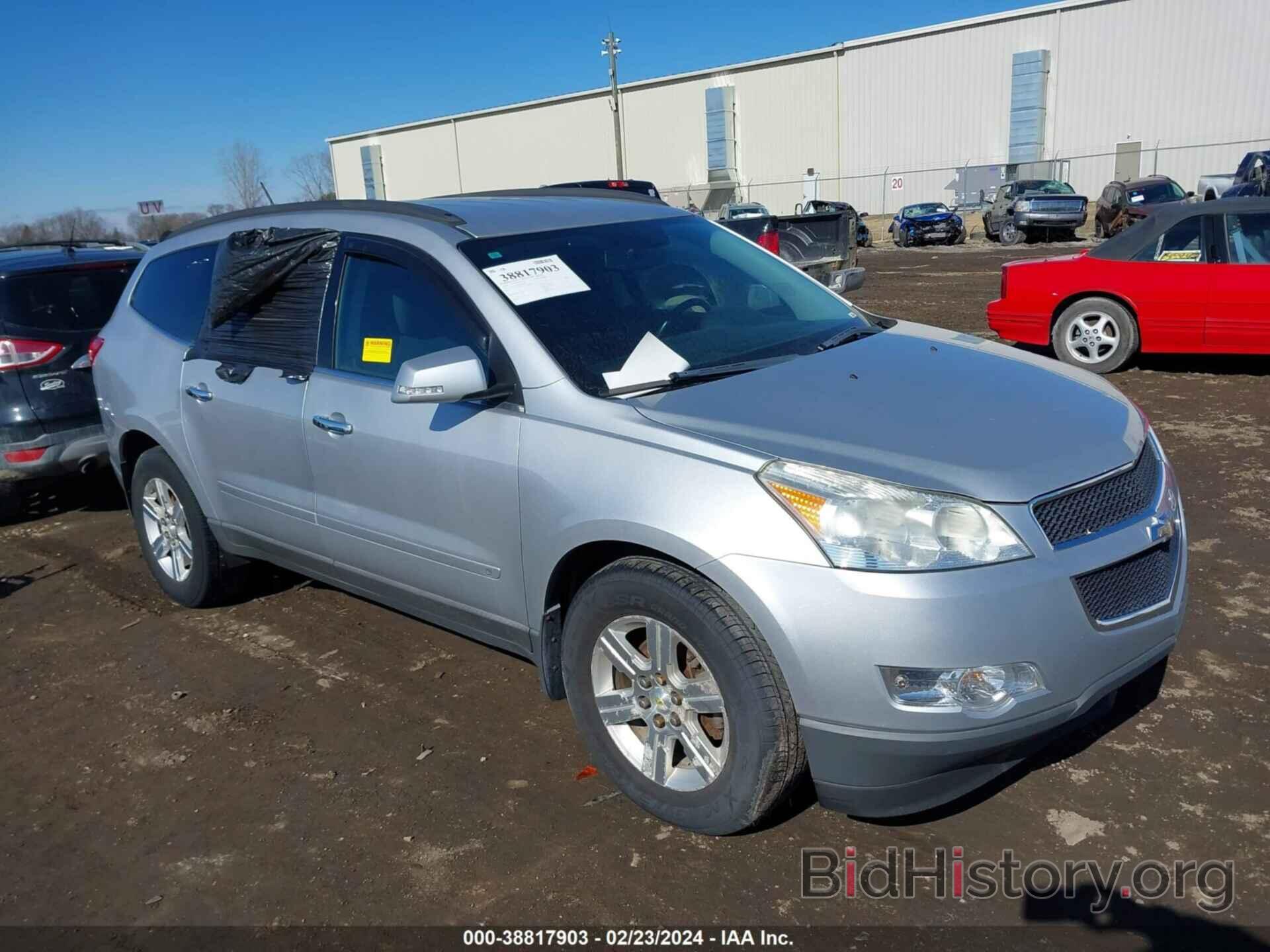 Photo 1GNLVFED6AS148650 - CHEVROLET TRAVERSE 2010