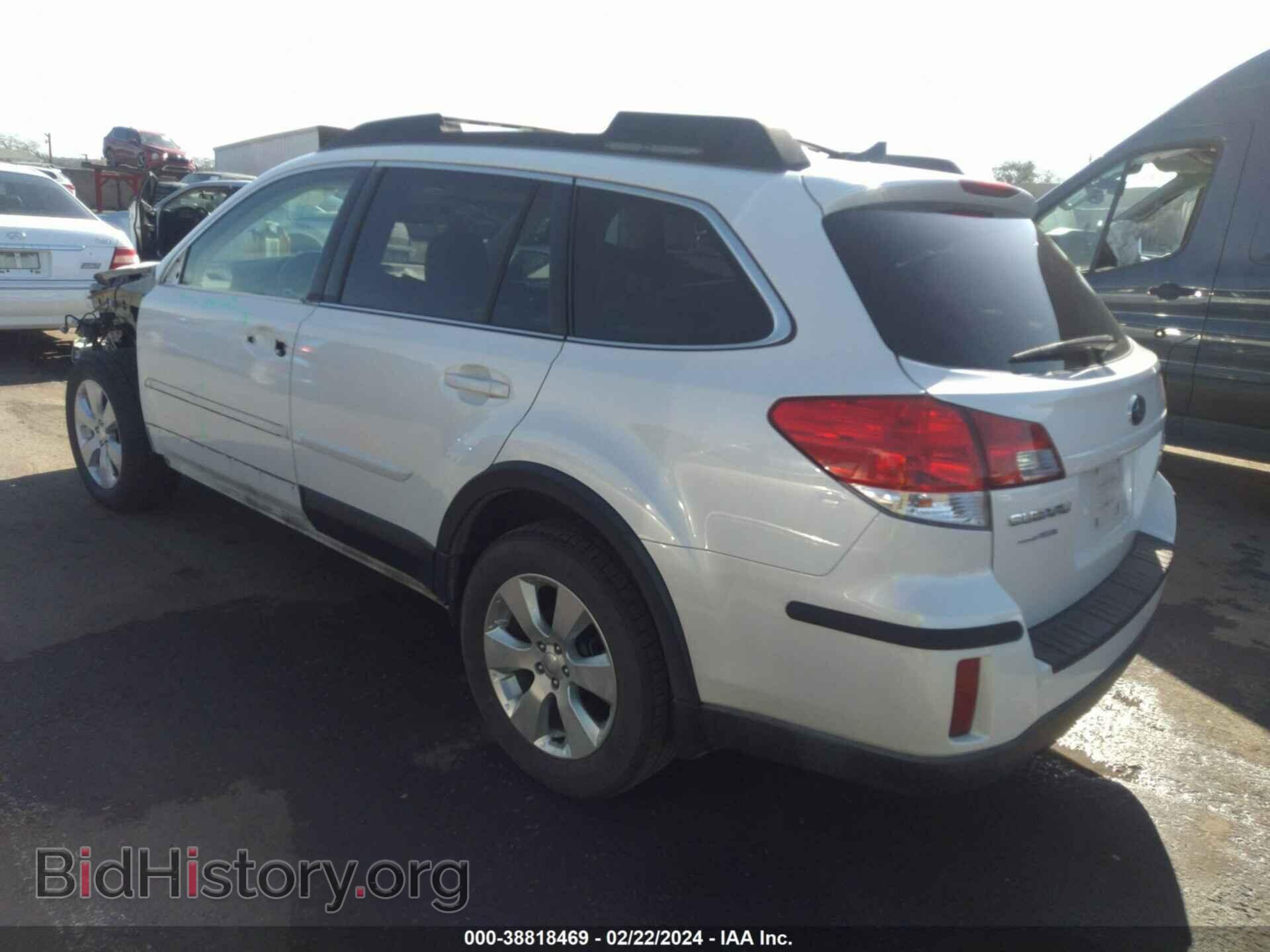 2011 SUBARU OUTBACK - VIN: 4S4BRBKC5B3341022 - Фото 3