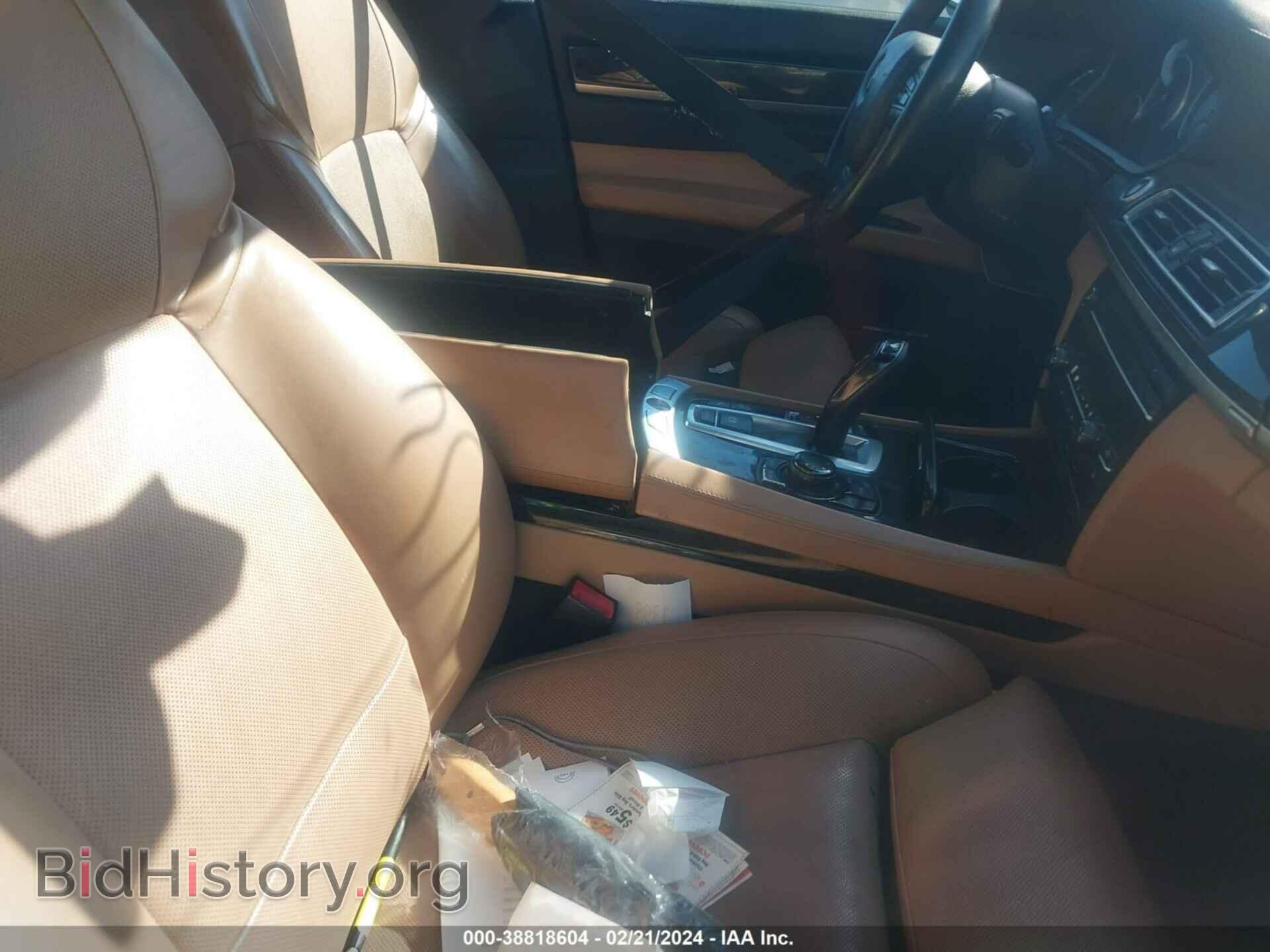 2012 BMW 750I - VIN: WBAKA8C59CDX01285 - Фото 5