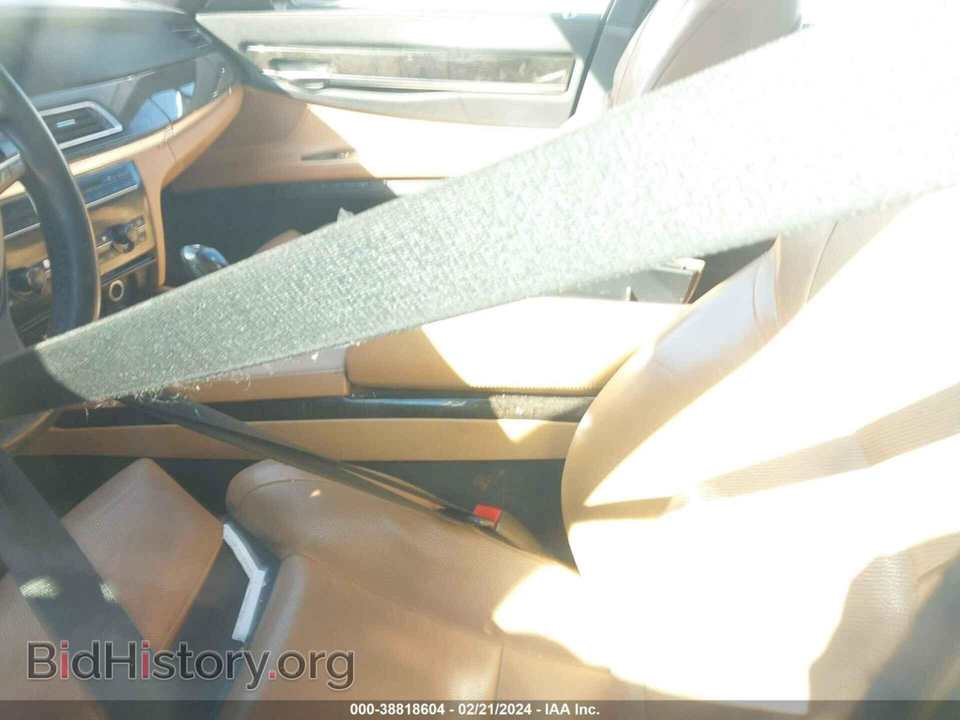 2012 BMW 750I - VIN: WBAKA8C59CDX01285 - Фото 6