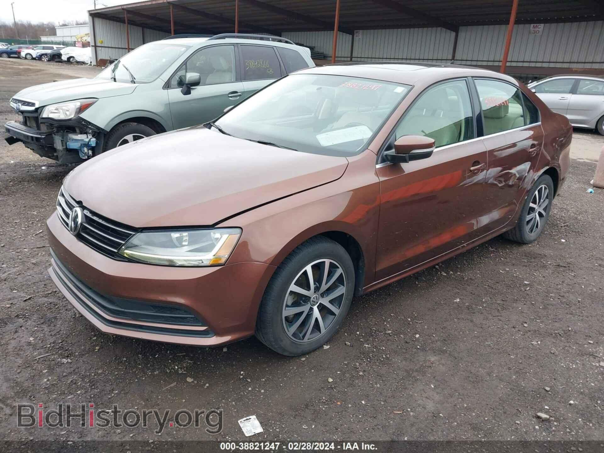 2017 VOLKSWAGEN JETTA - VIN: 3VWDB7AJ7HM334964 - Фото 2