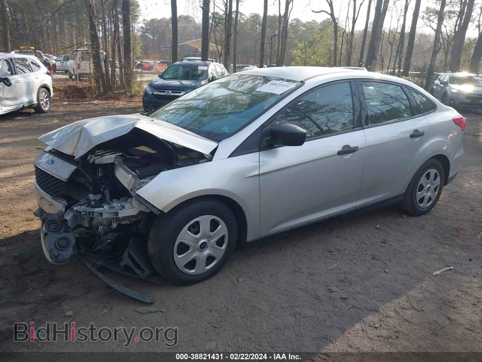 2017 FORD FOCUS - VIN: 1FADP3E28HL312527 - Фото 2