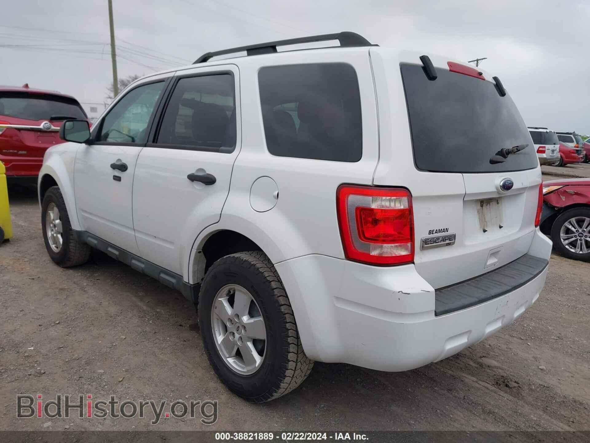 2011 FORD ESCAPE - VIN: 1FMCU9D71BKB65720 - Фото 3