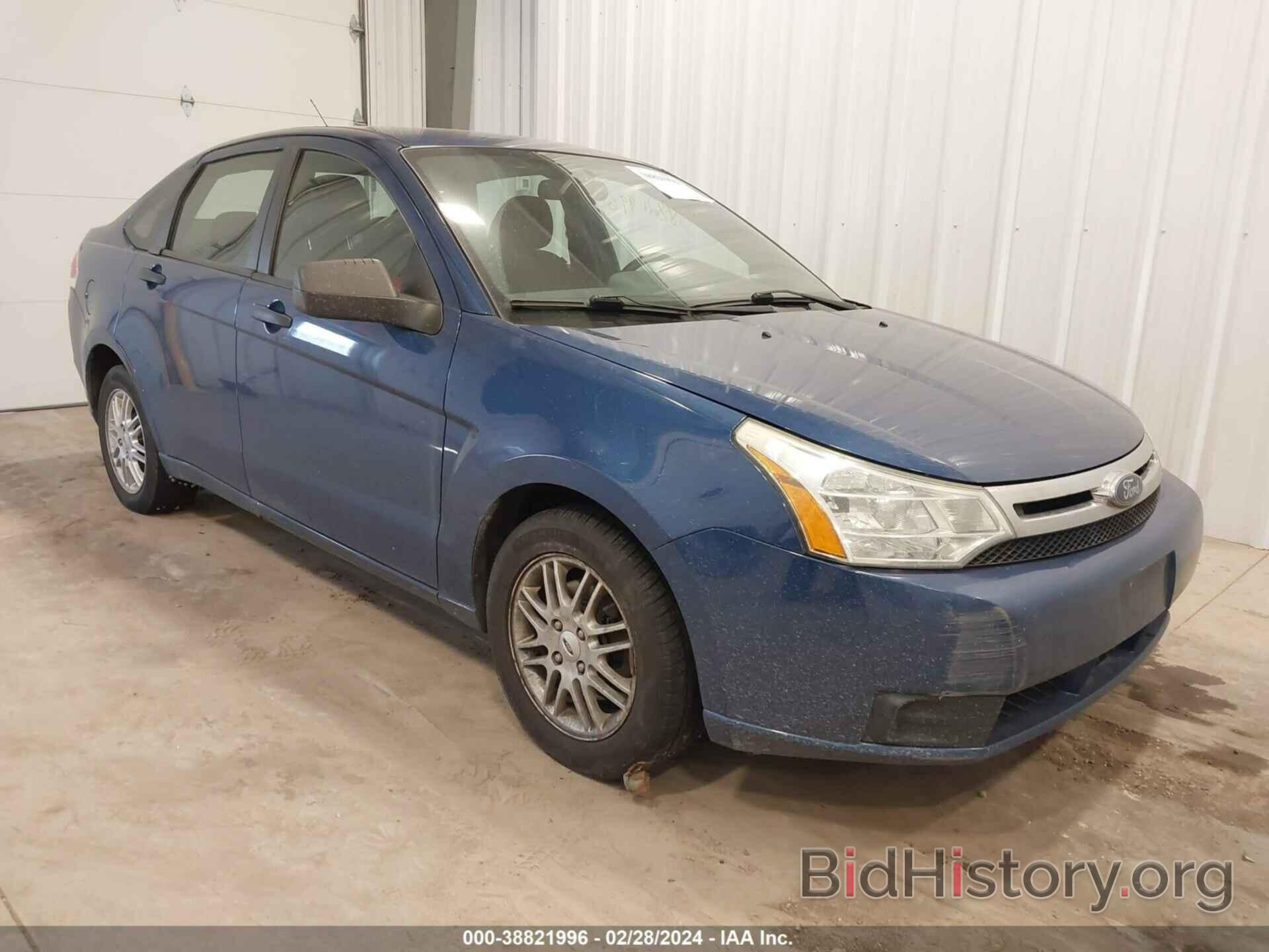 Photo 1FAHP35N49W269297 - FORD FOCUS 2009